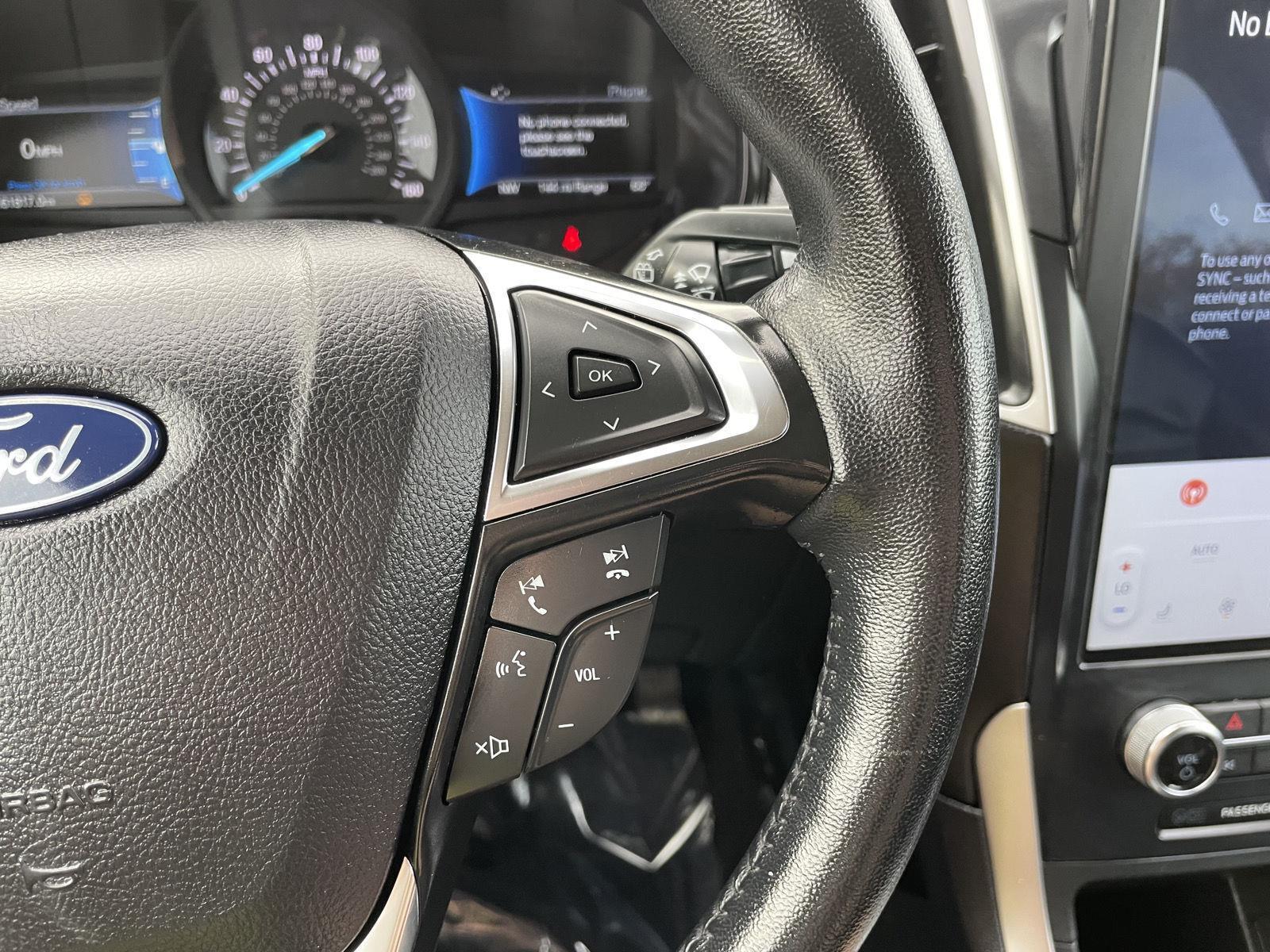 Vehicle photo 14