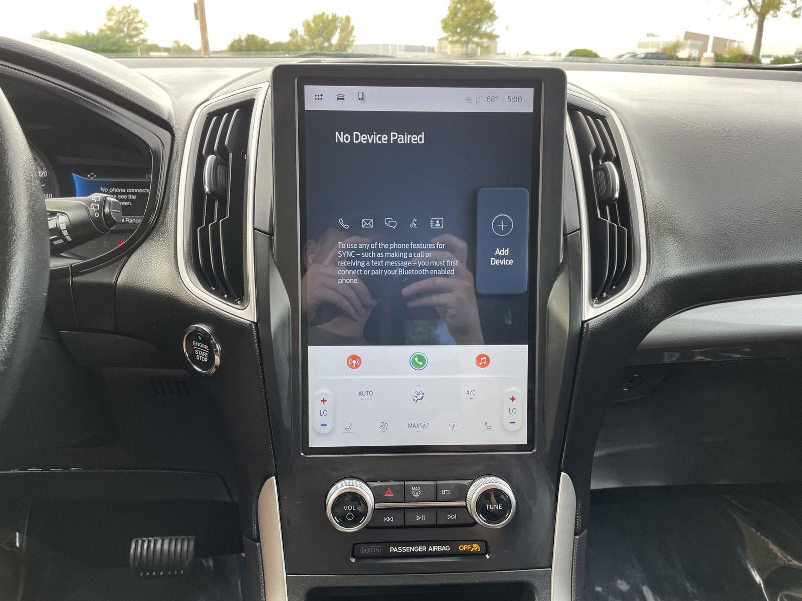 Vehicle photo 28