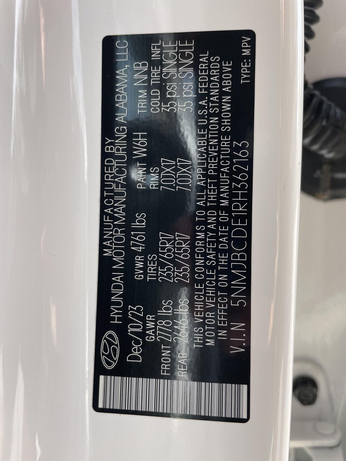 Vehicle photo 31