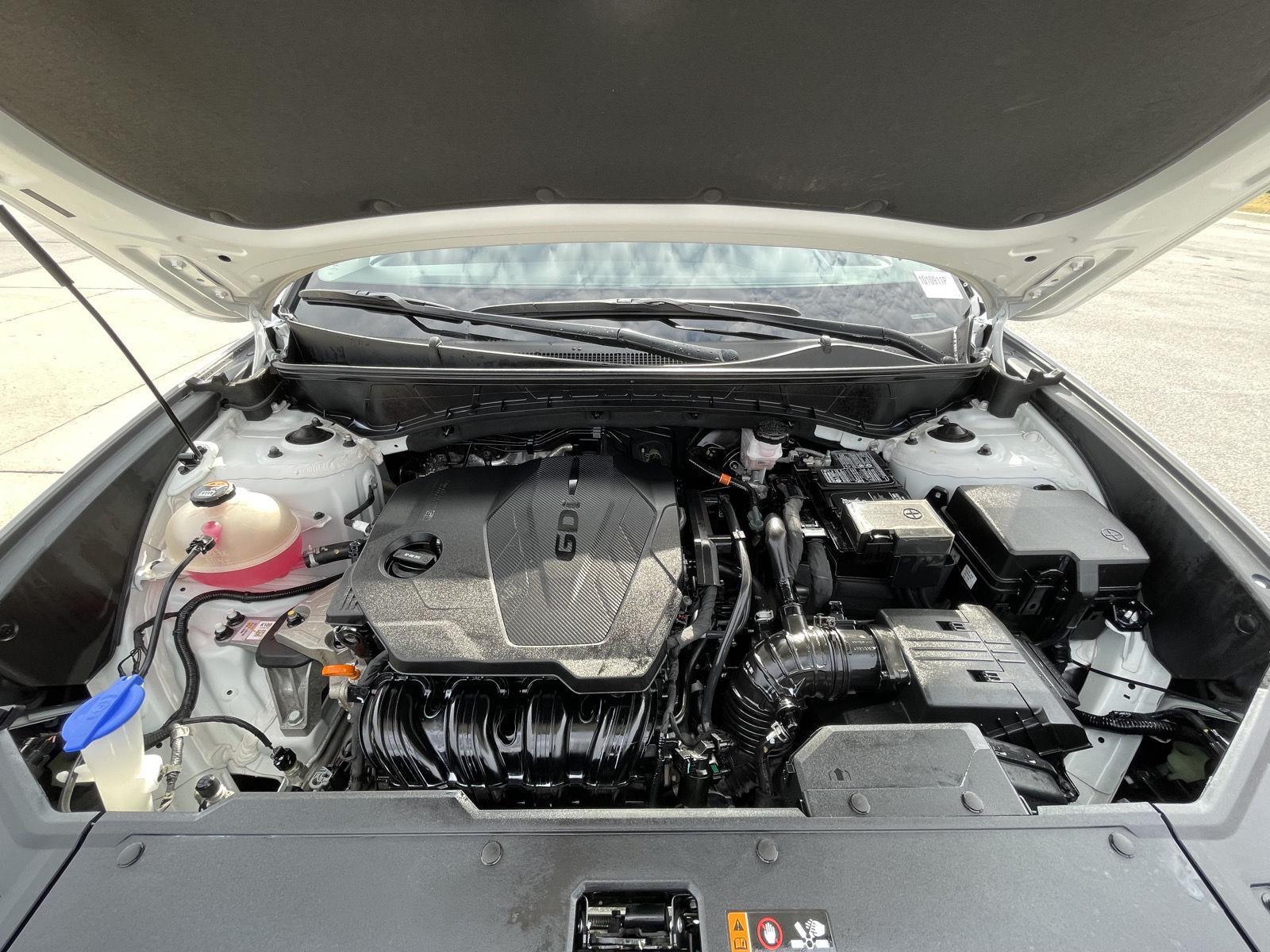 Vehicle photo 33