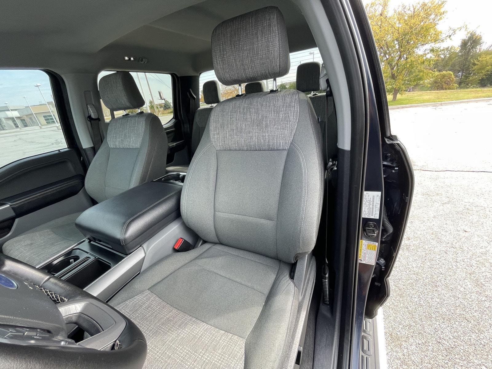Vehicle photo 18