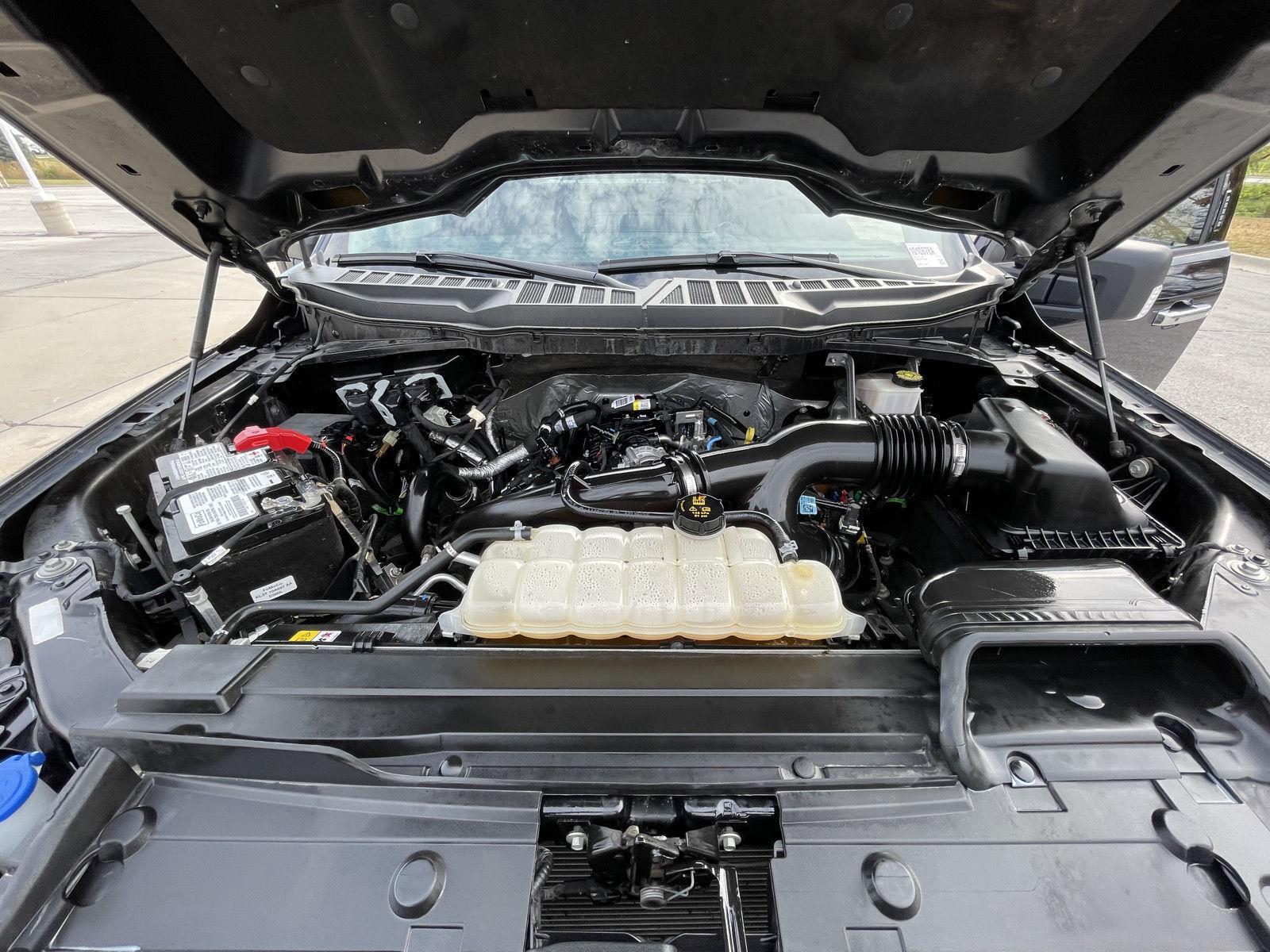 Vehicle photo 36