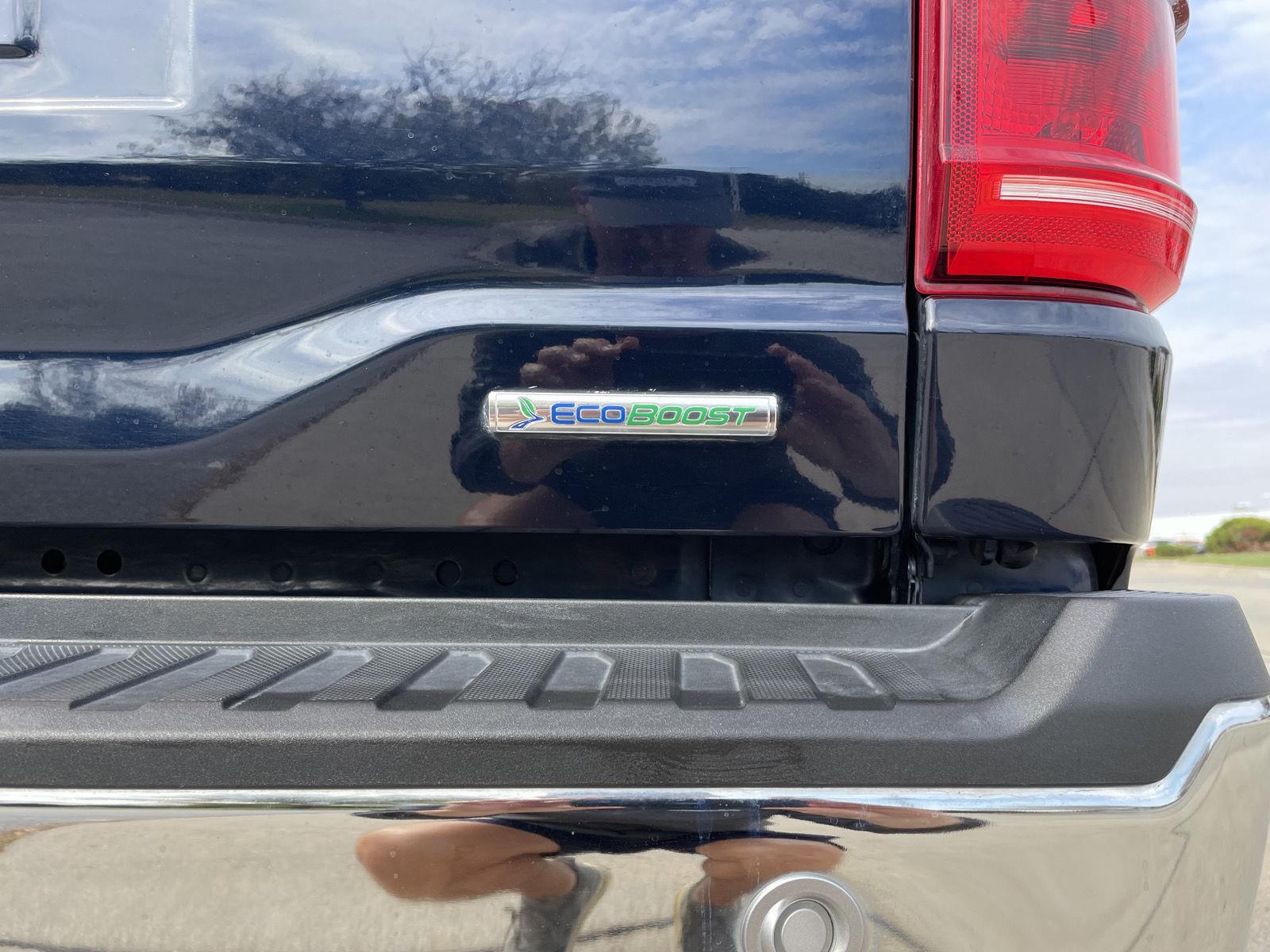 Vehicle photo 40