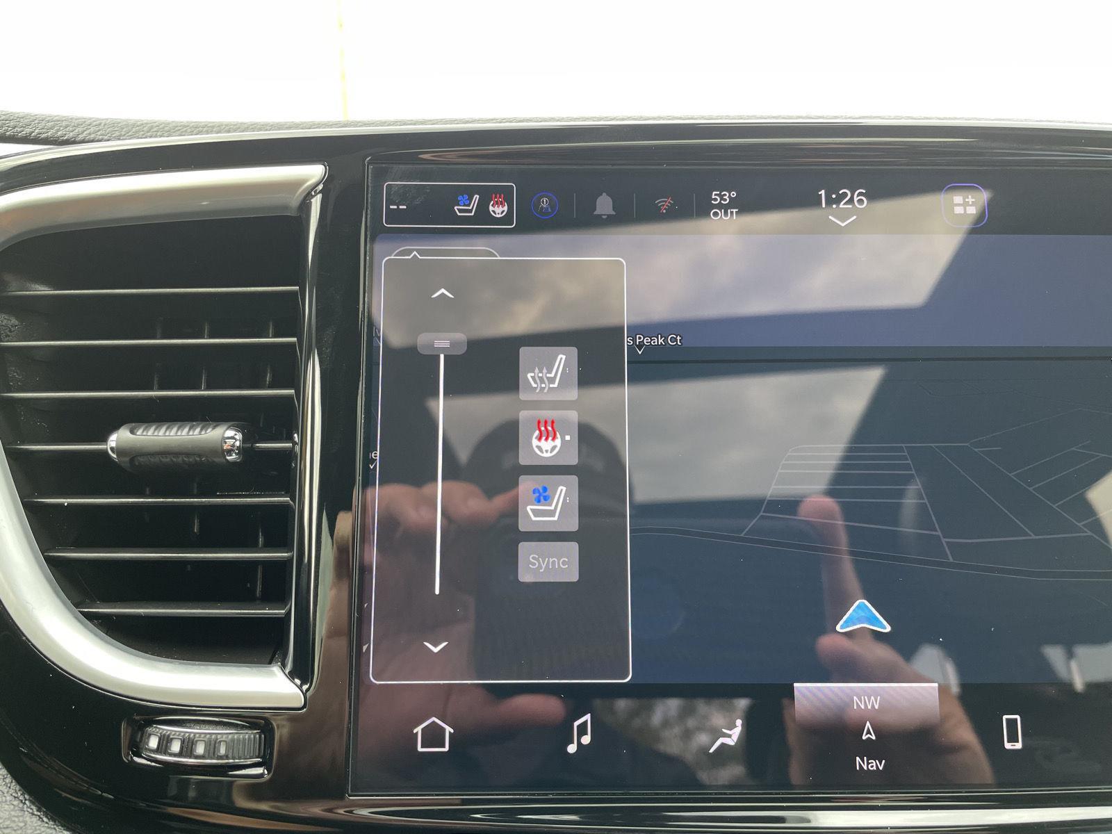 Vehicle photo 29