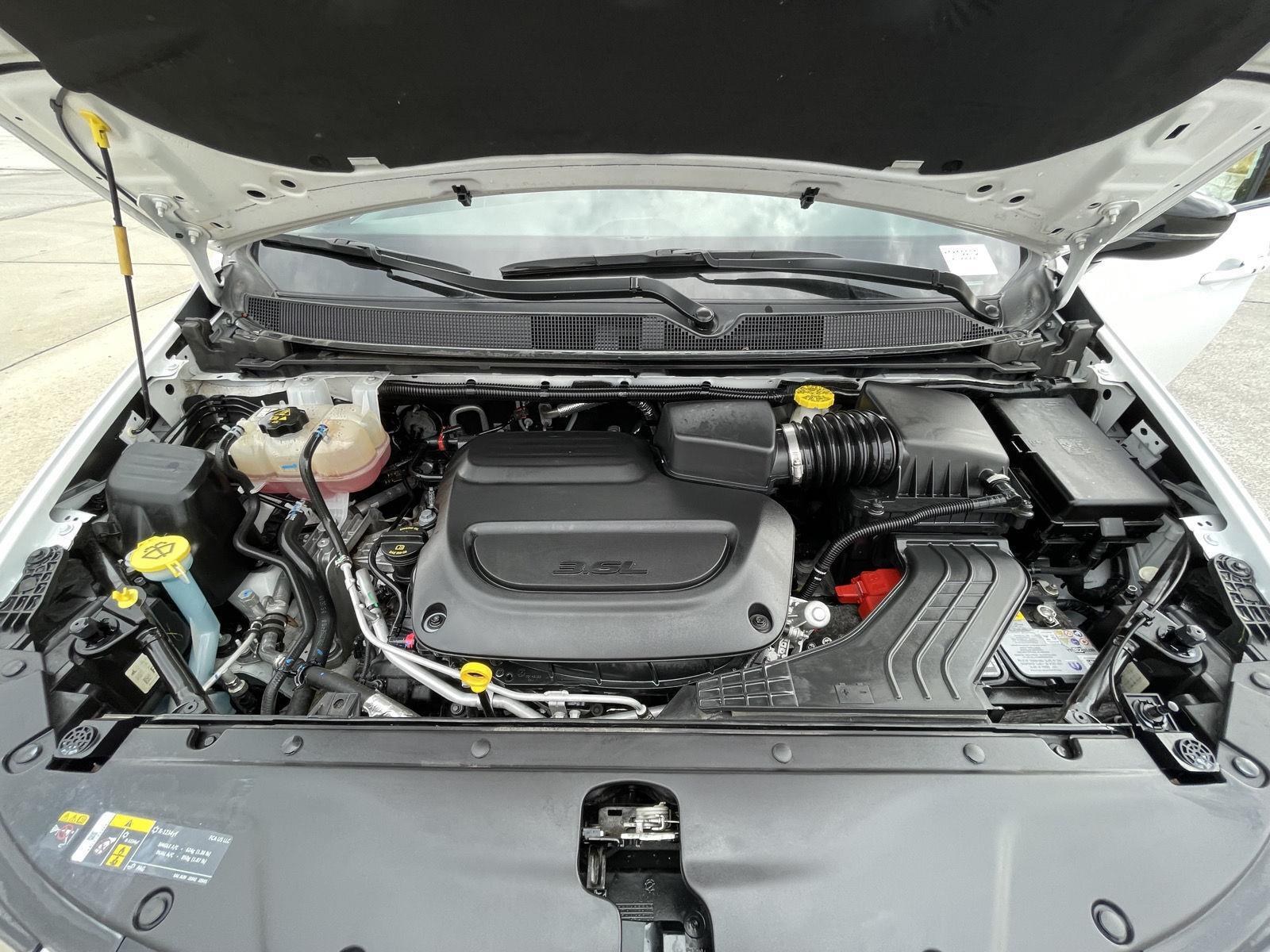 Vehicle photo 36