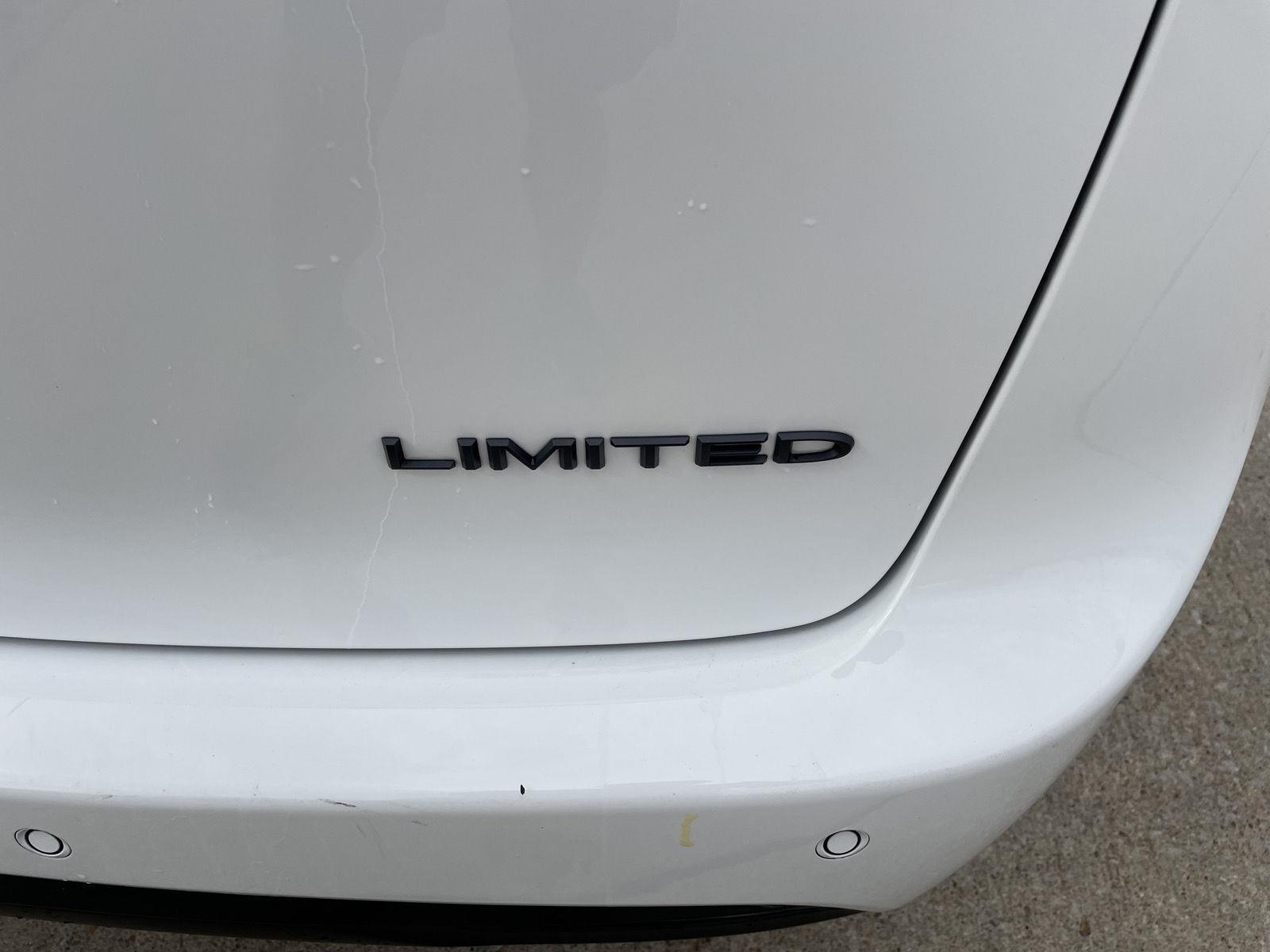 Vehicle photo 40