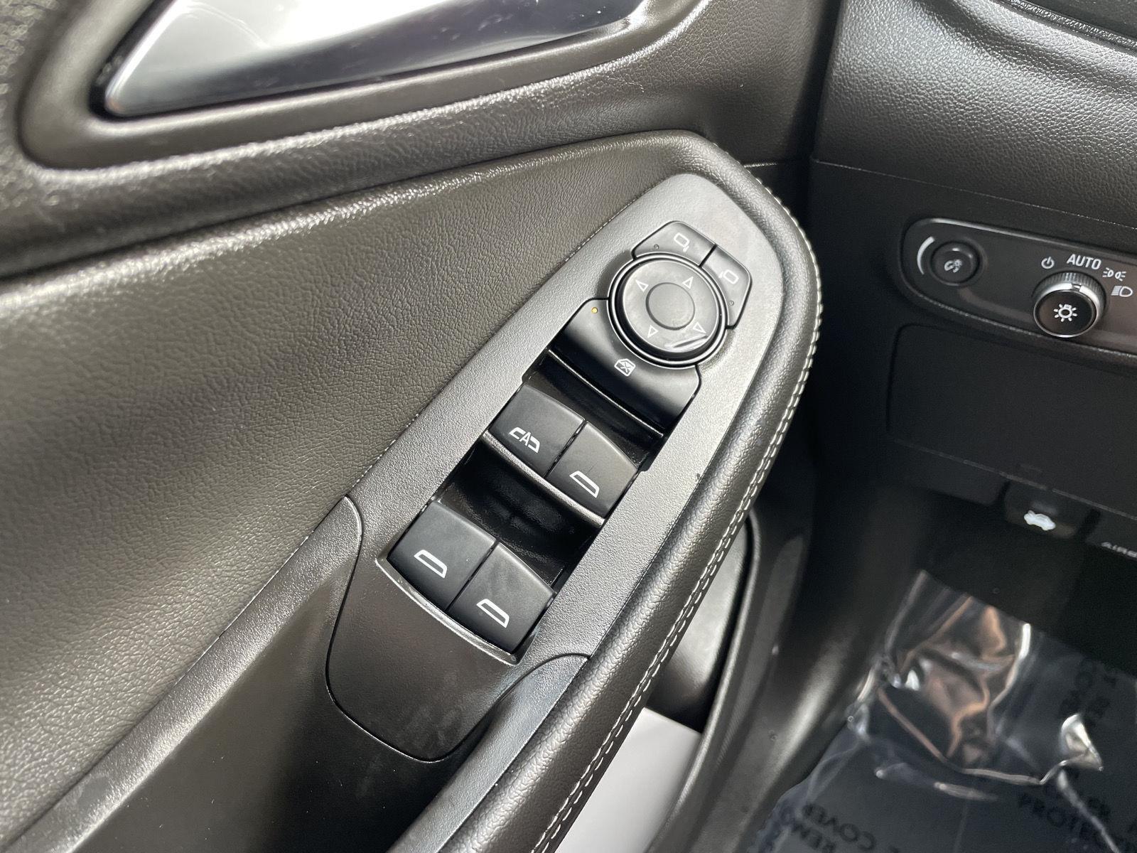 Vehicle photo 20