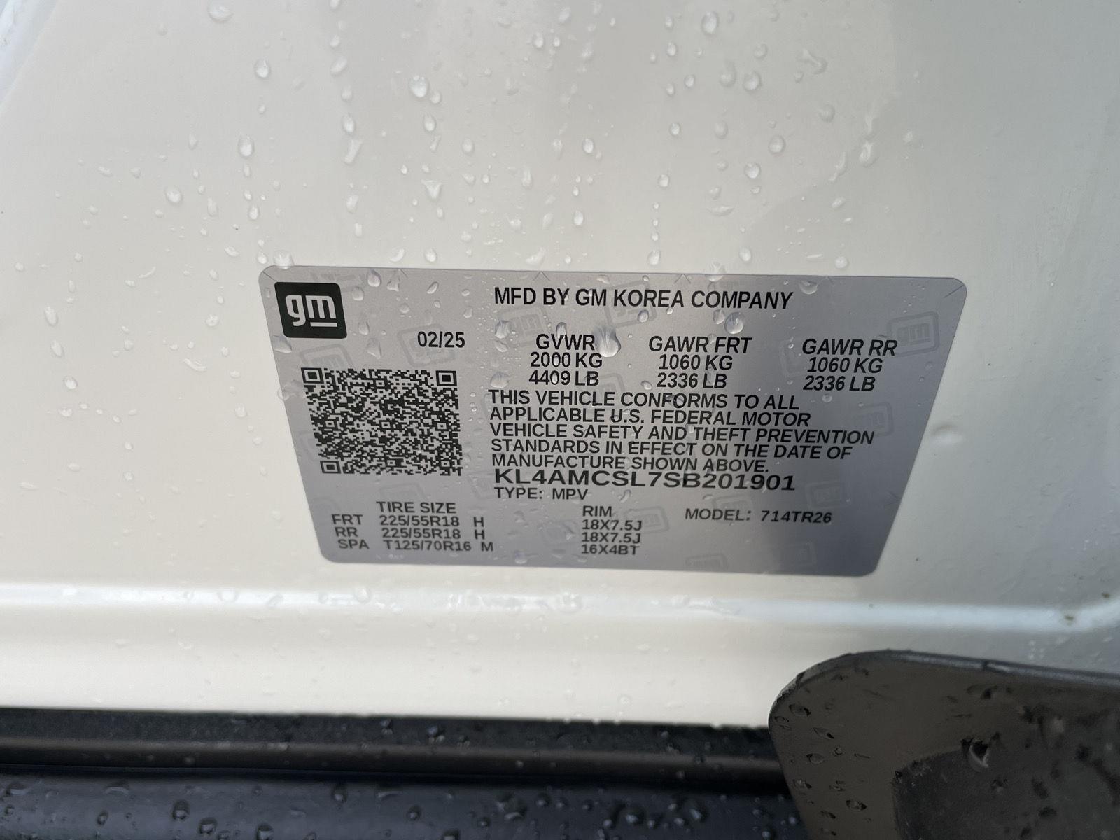 Vehicle photo 30