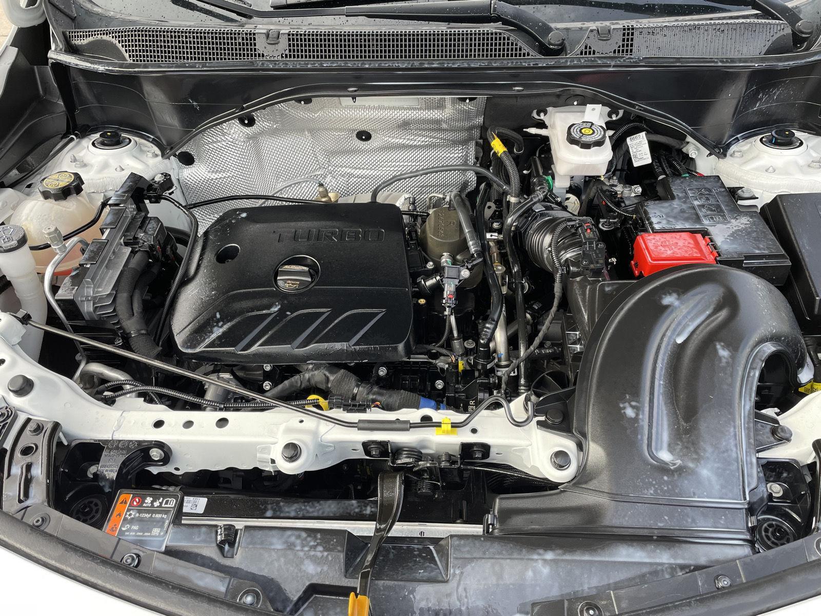 Vehicle photo 32
