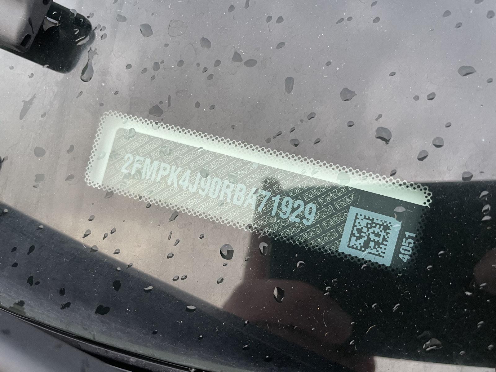 Vehicle photo 31