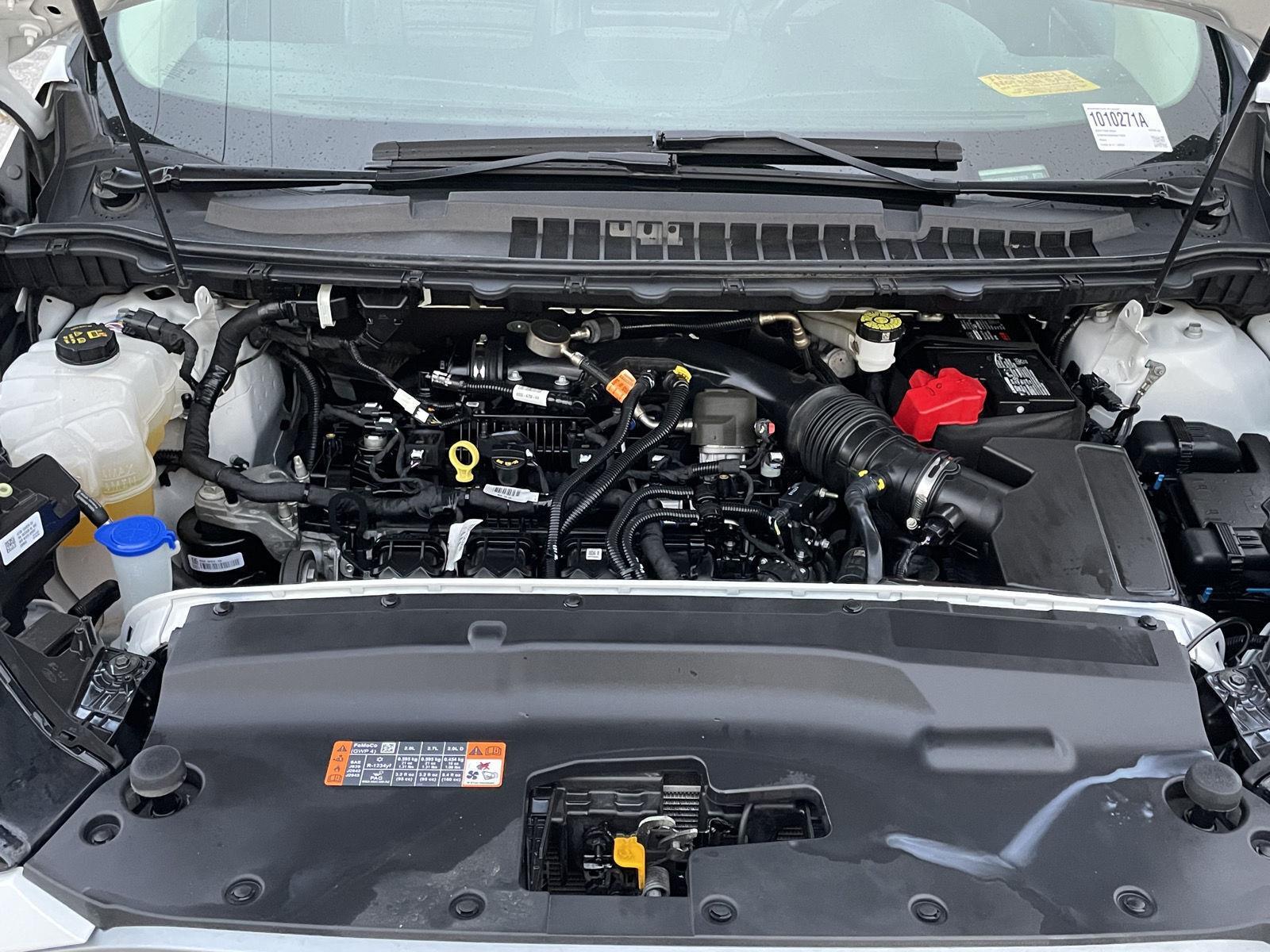 Vehicle photo 33