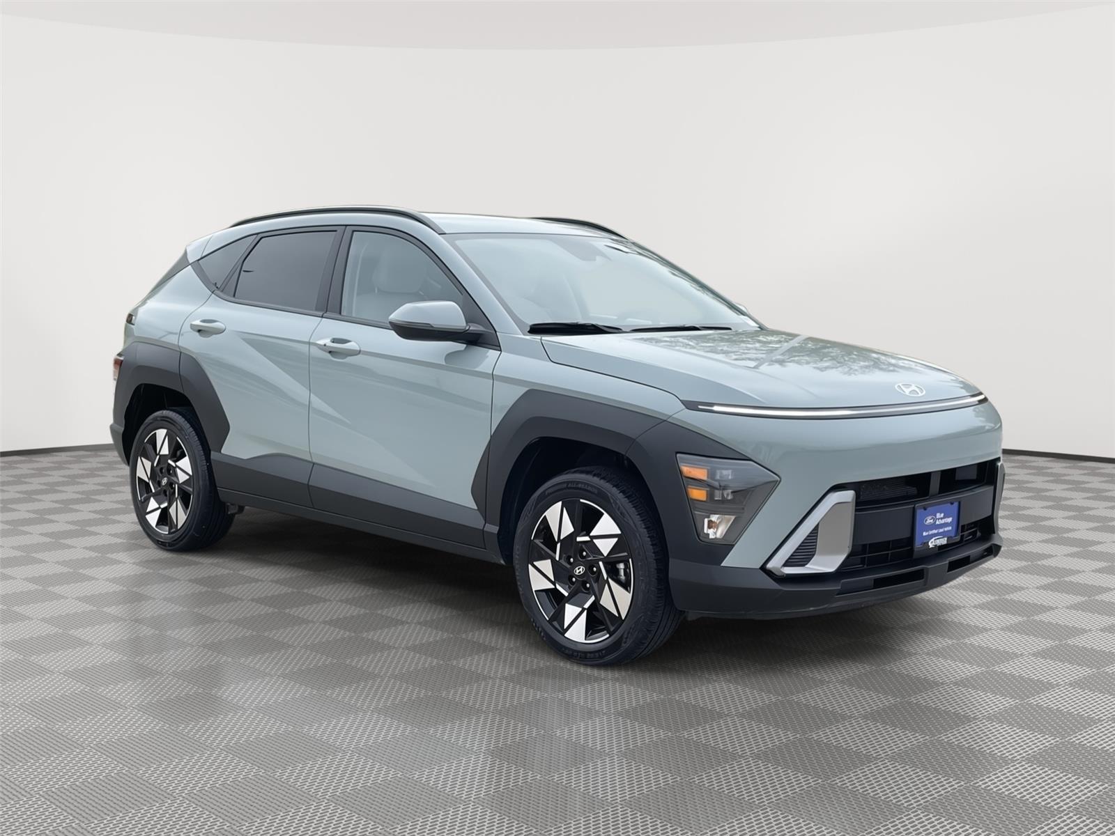 Vehicle photo 5
