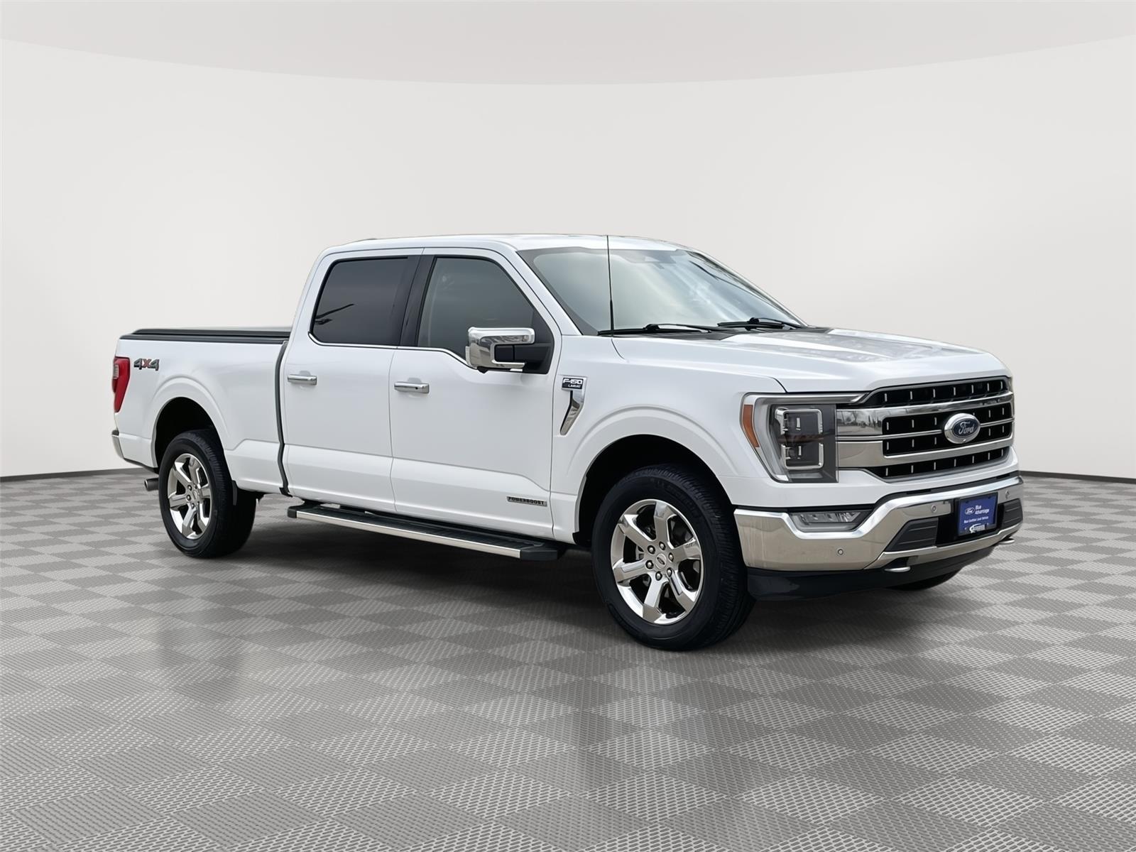 Vehicle photo 5