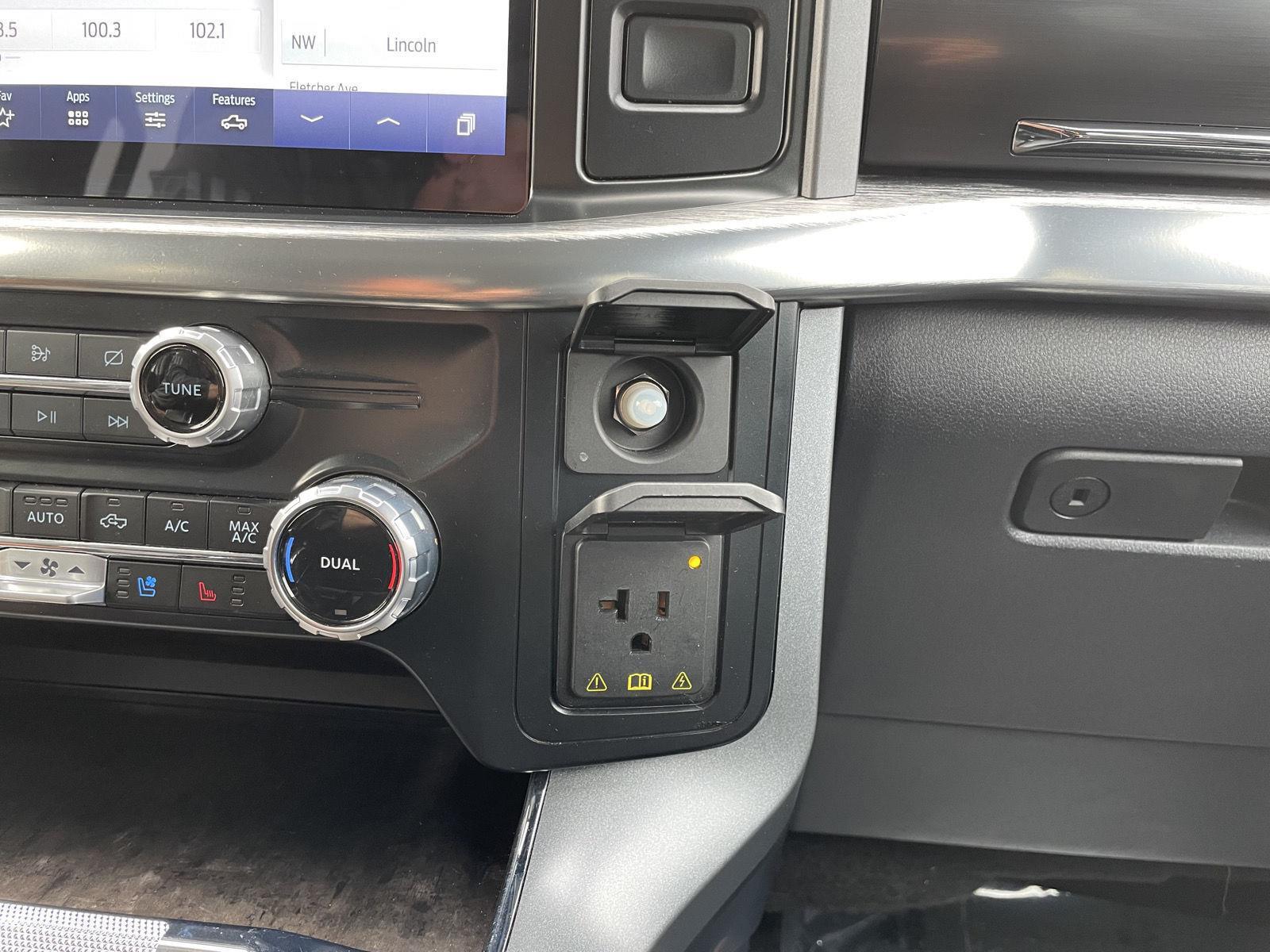 Vehicle photo 34