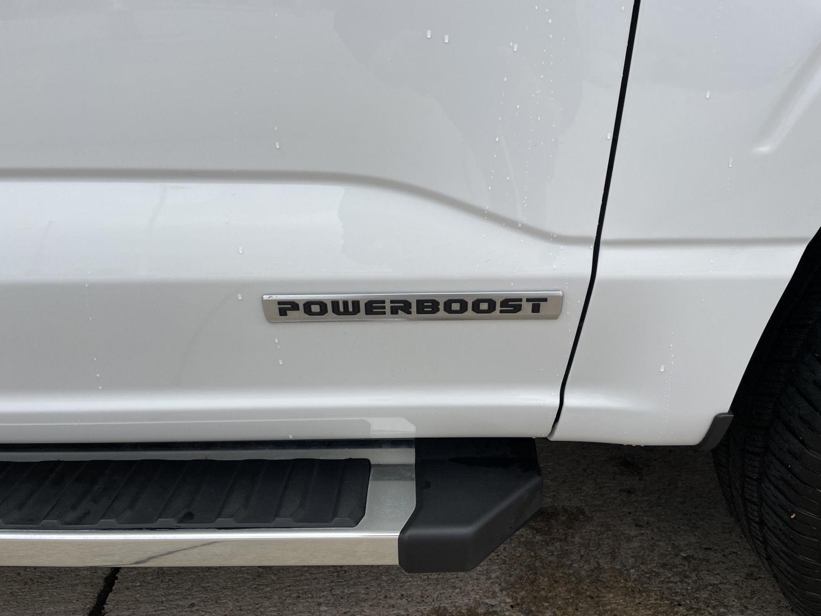 Vehicle photo 43