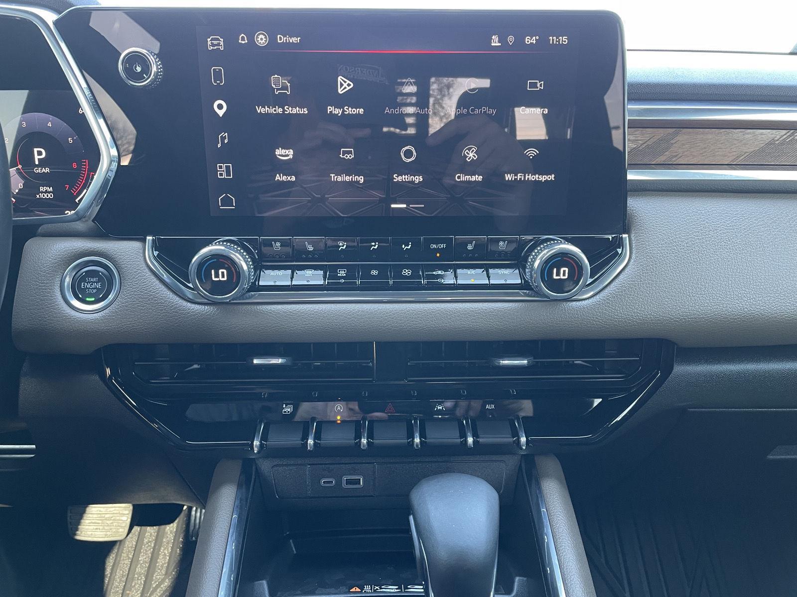 Vehicle photo 21