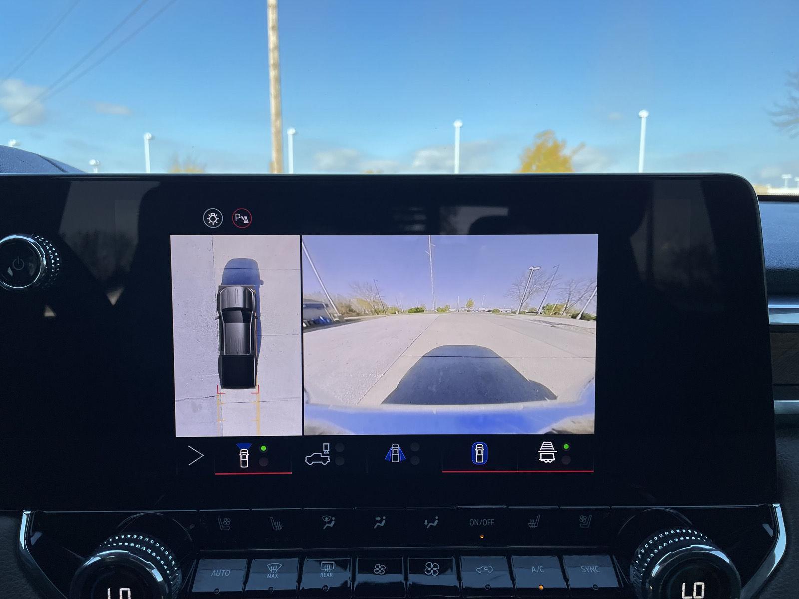 Vehicle photo 23