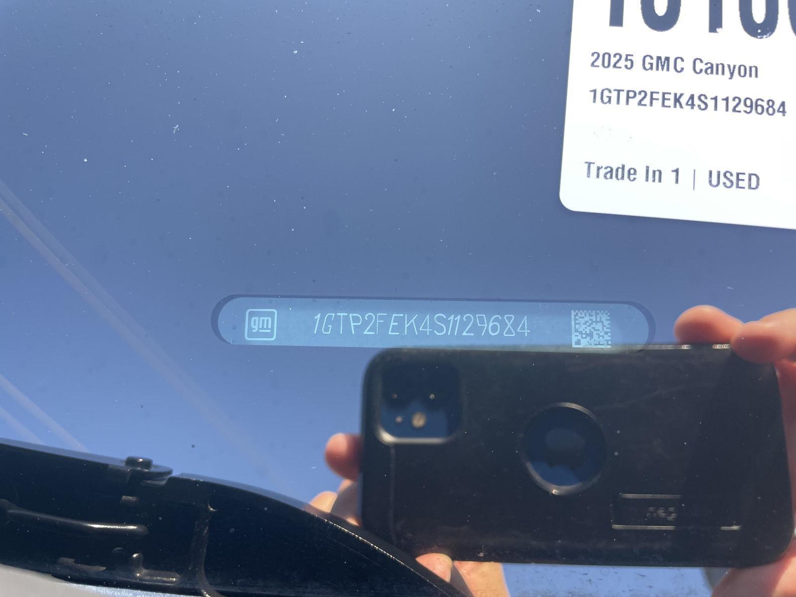 Vehicle photo 36