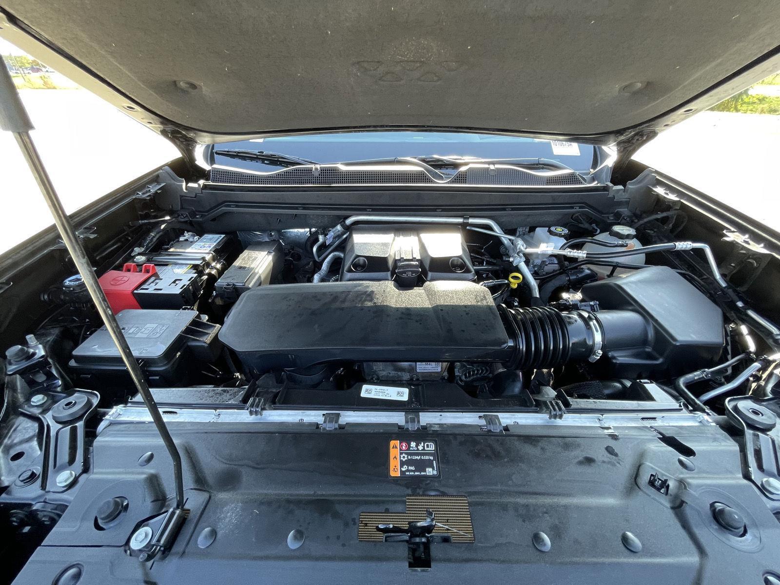 Vehicle photo 37