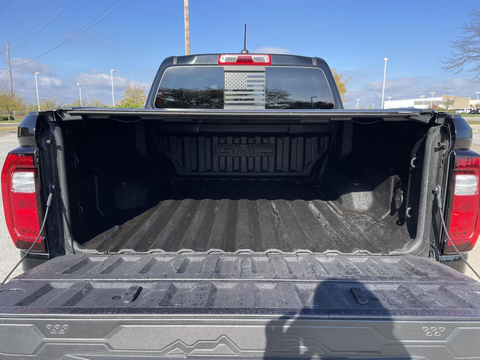 Vehicle photo 38
