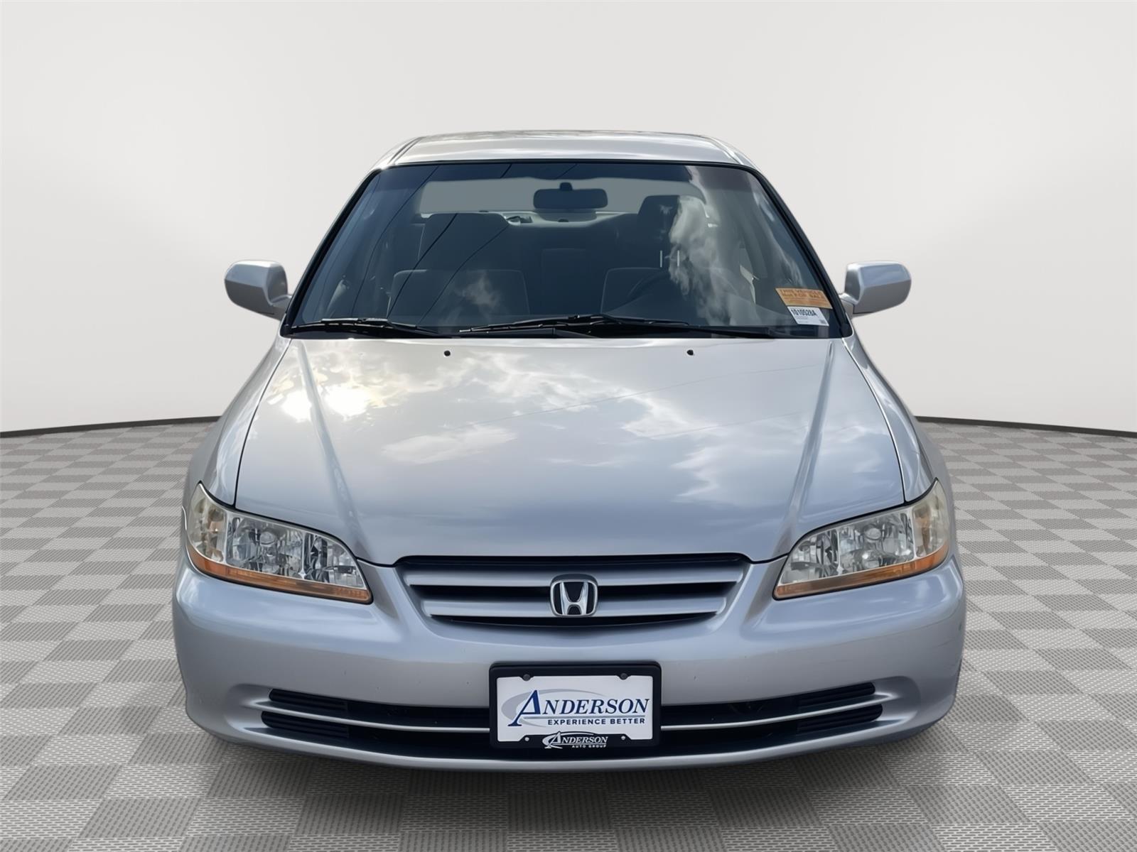 Vehicle photo 4
