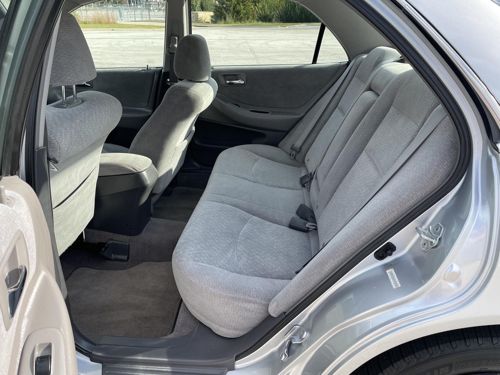 Vehicle photo 19