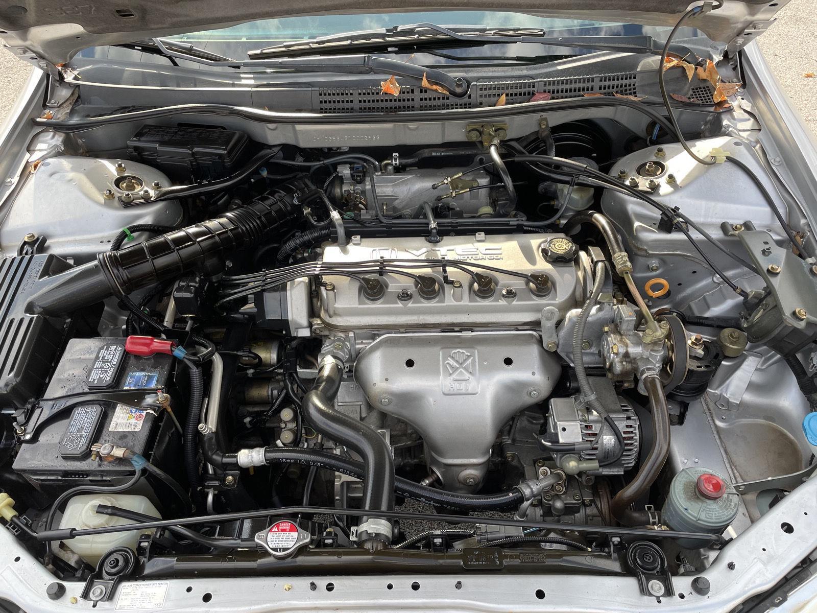 Vehicle photo 29