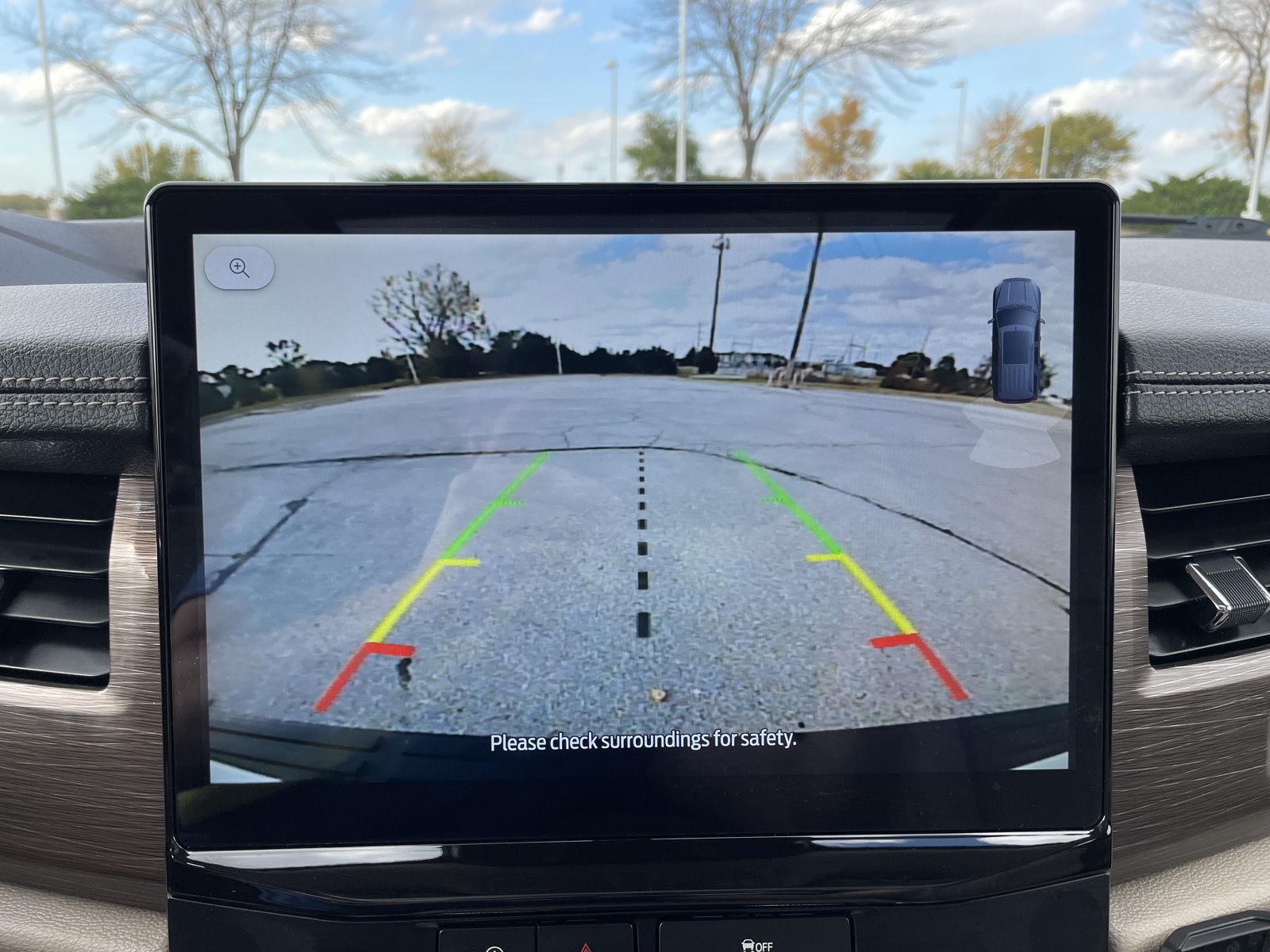 Vehicle photo 35