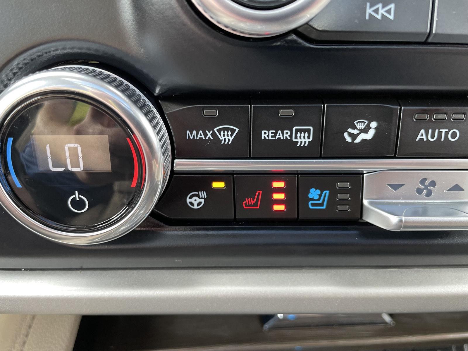 Vehicle photo 36