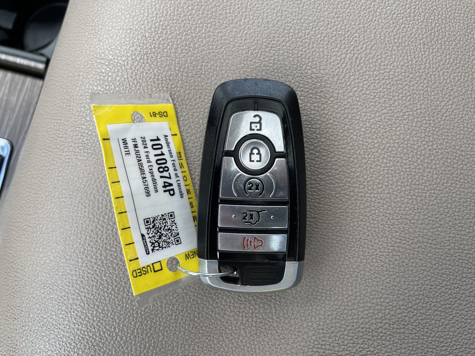 Vehicle photo 47