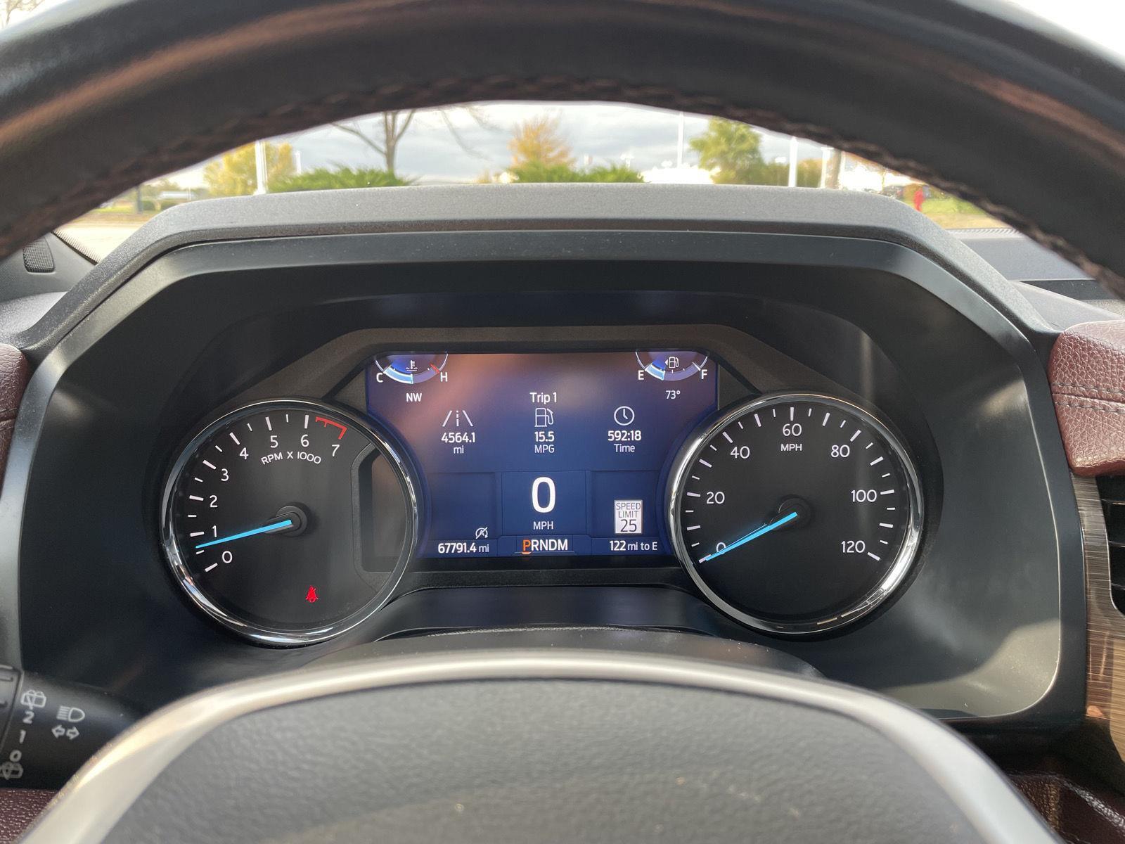 Vehicle photo 15