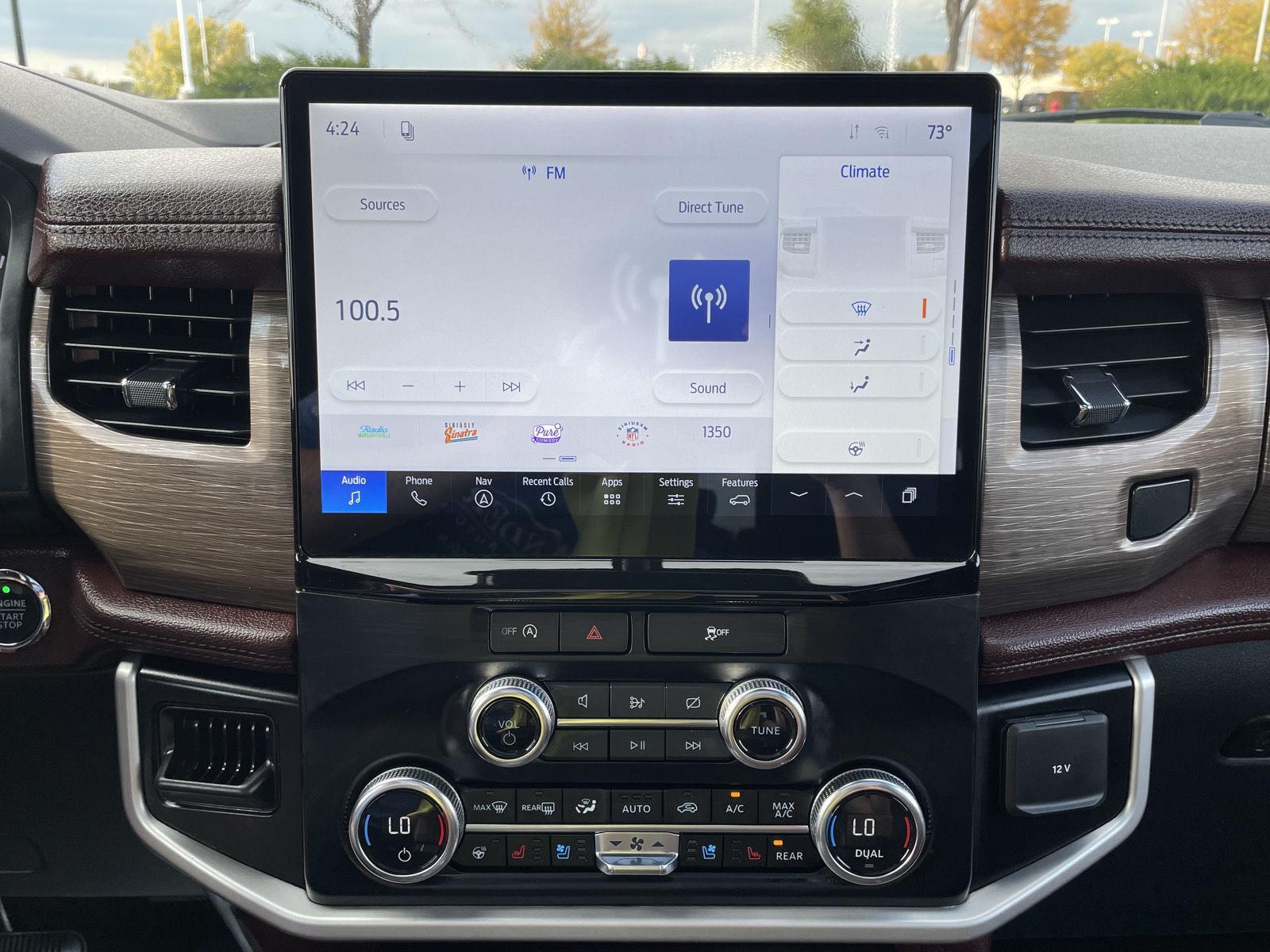 Vehicle photo 34