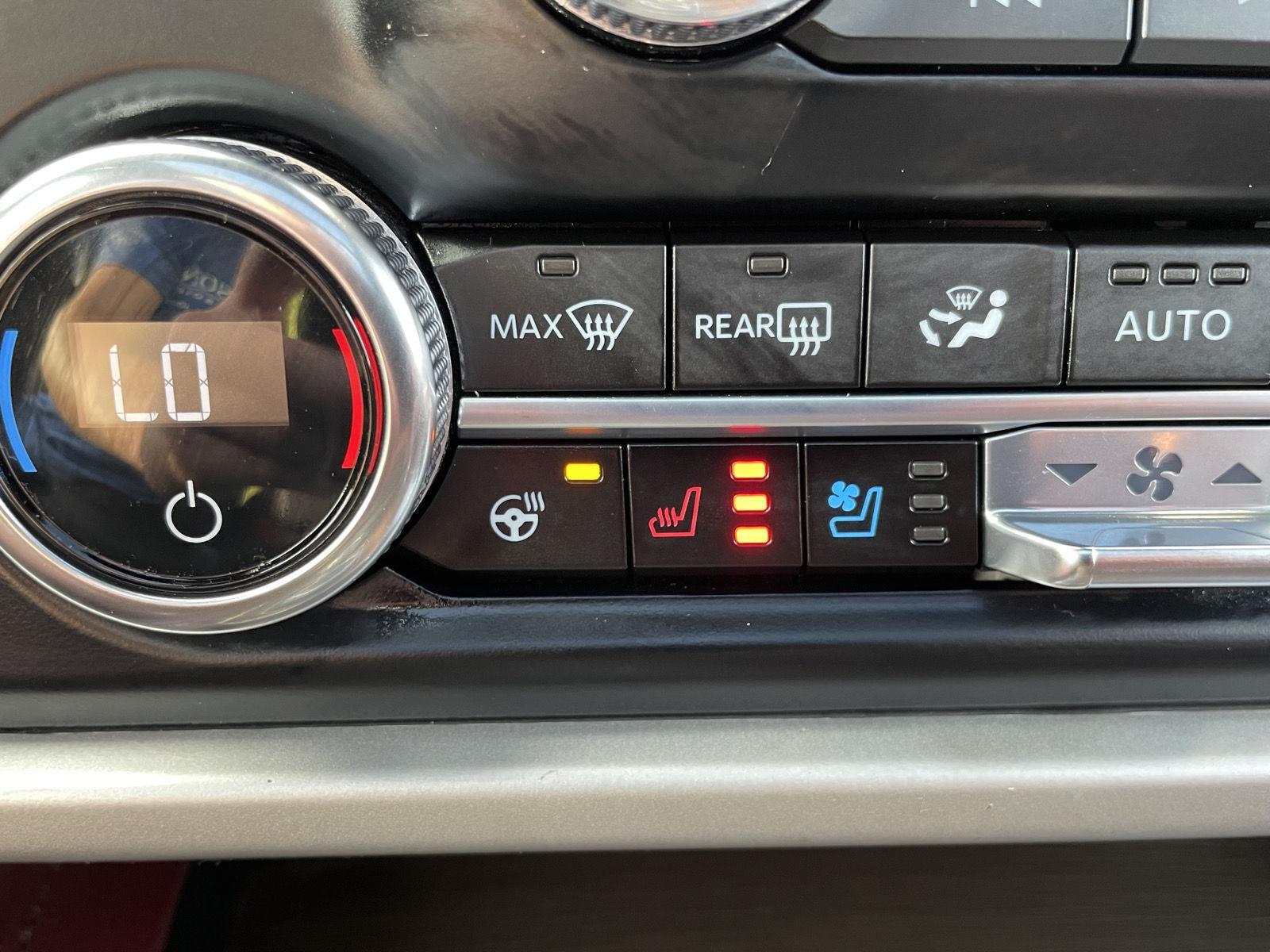 Vehicle photo 37