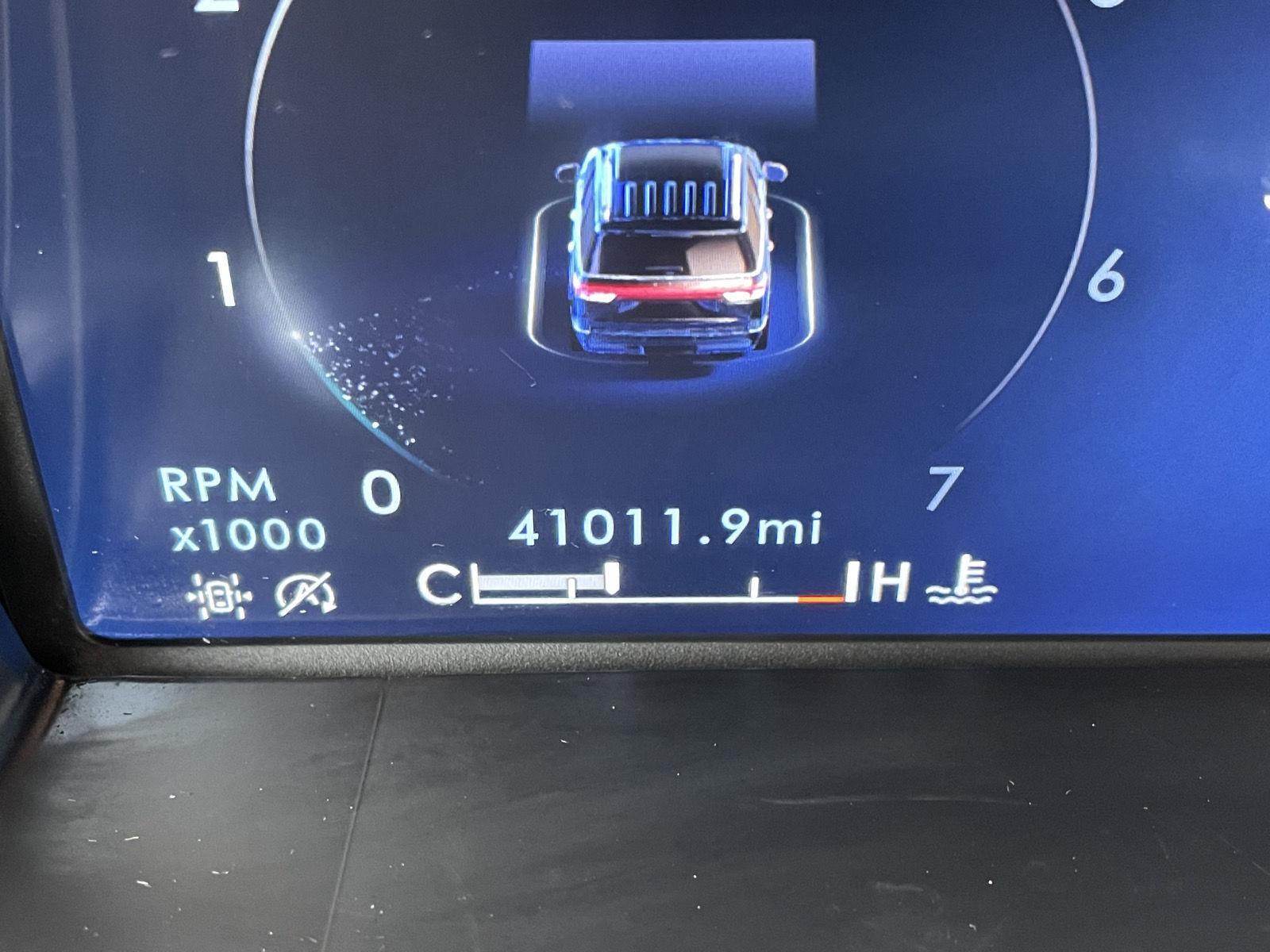 Vehicle photo 3