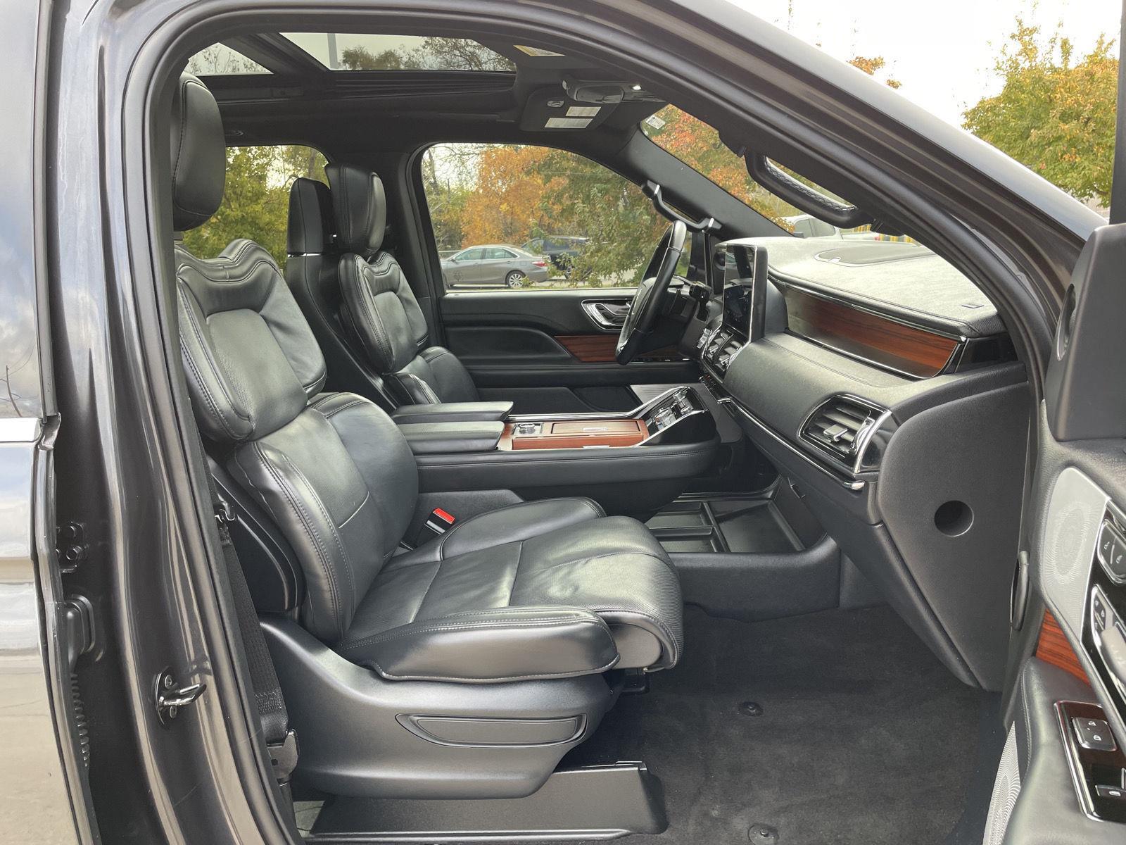 Vehicle photo 18