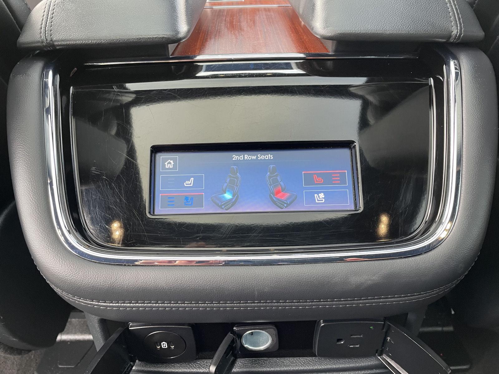 Vehicle photo 20