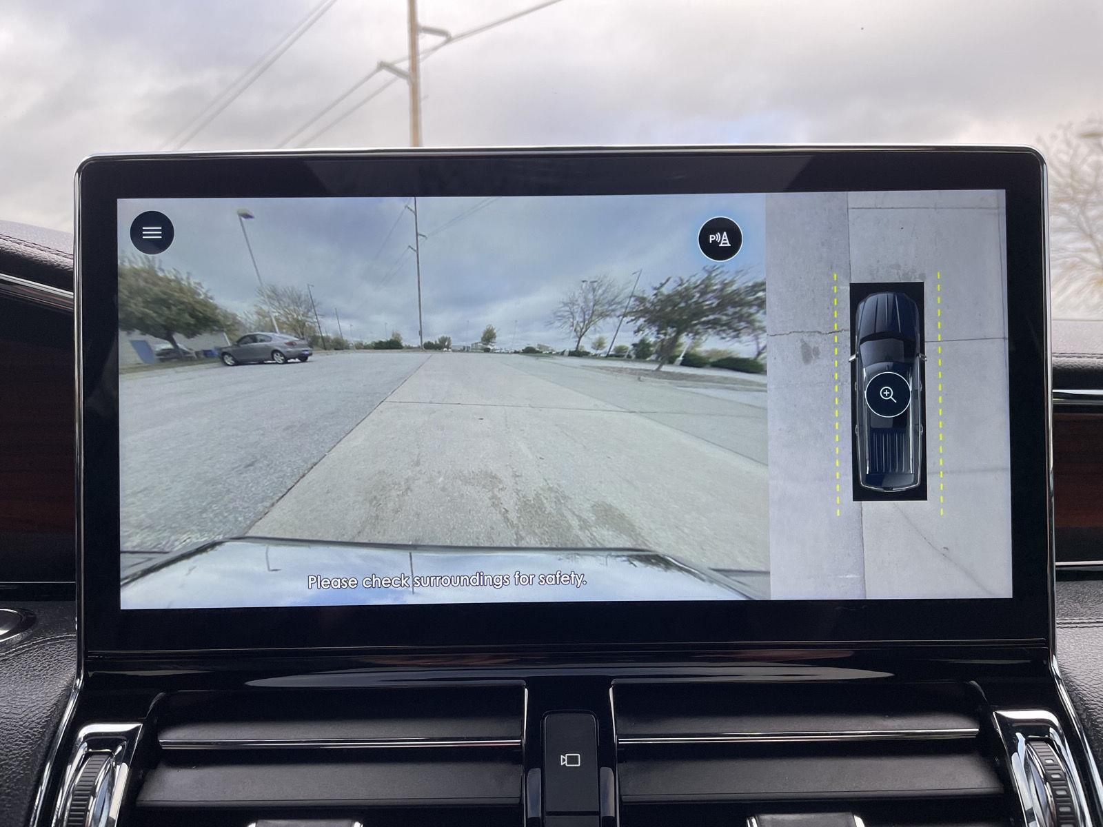 Vehicle photo 27