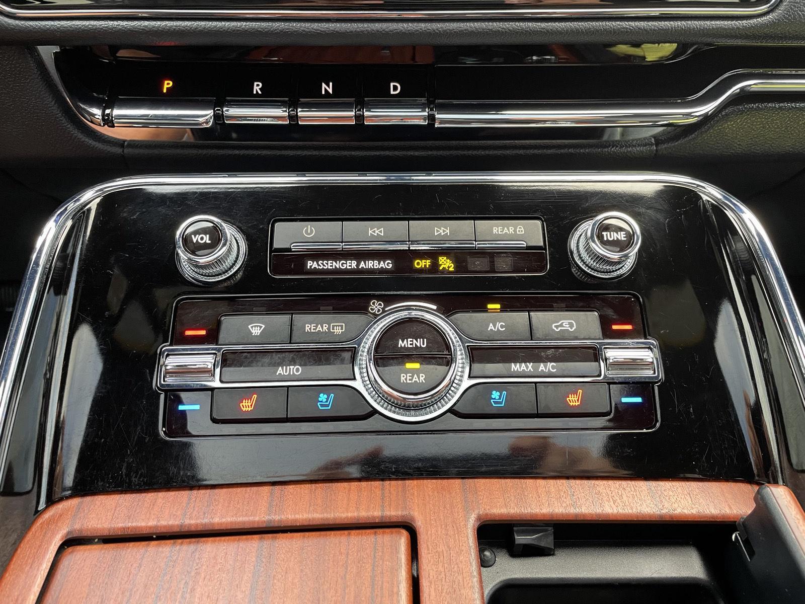 Vehicle photo 31