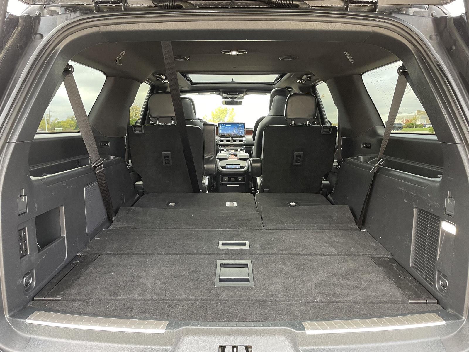 Vehicle photo 44