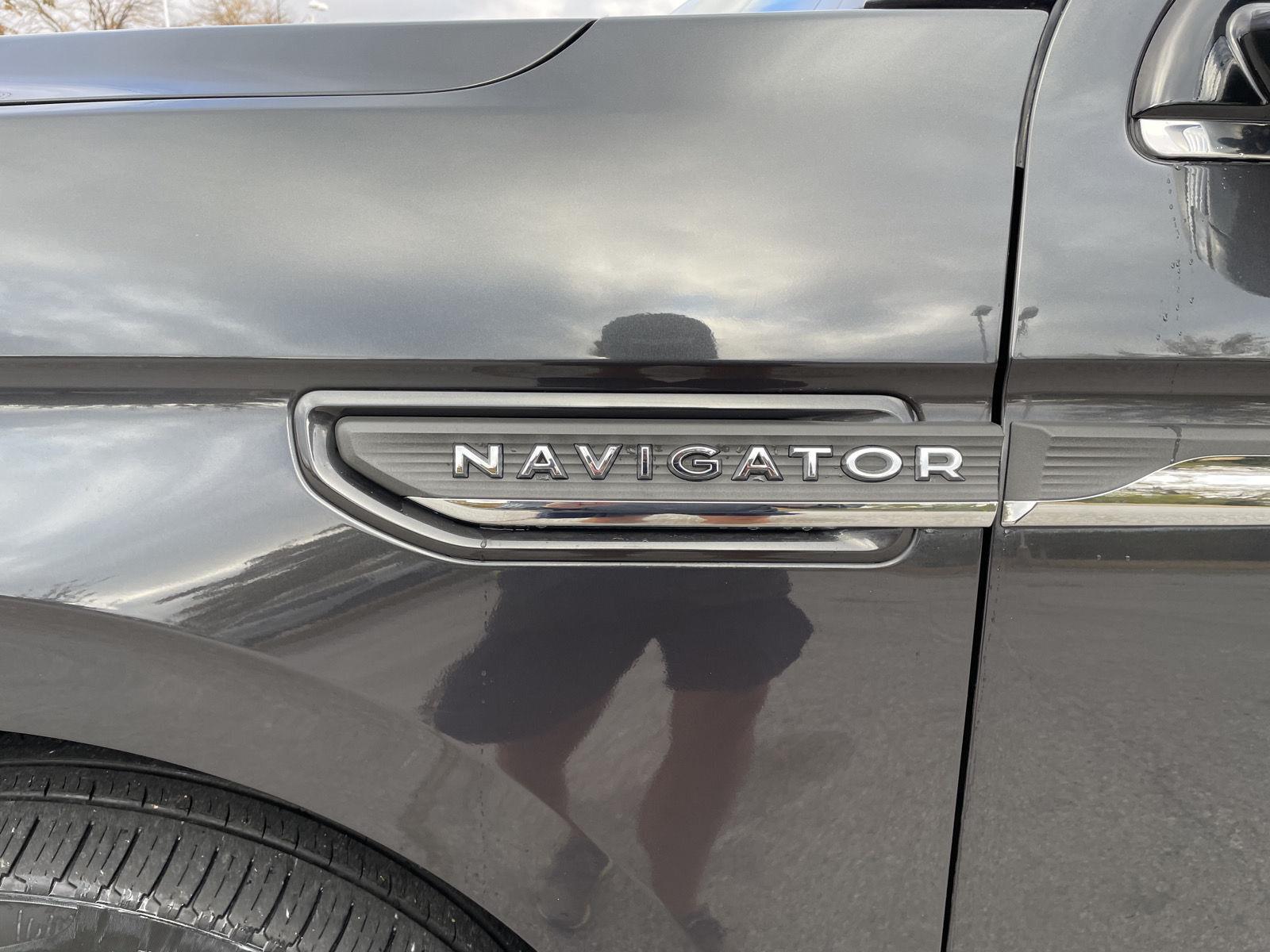 Vehicle photo 46