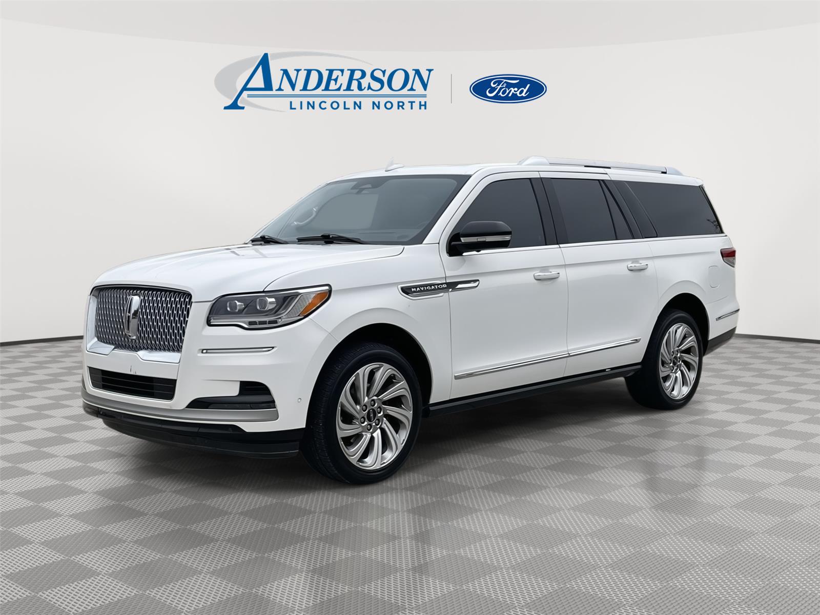 Pristine White 2024 Lincoln Navigator SUV / Crossover Four-Wheel Drive Automatic