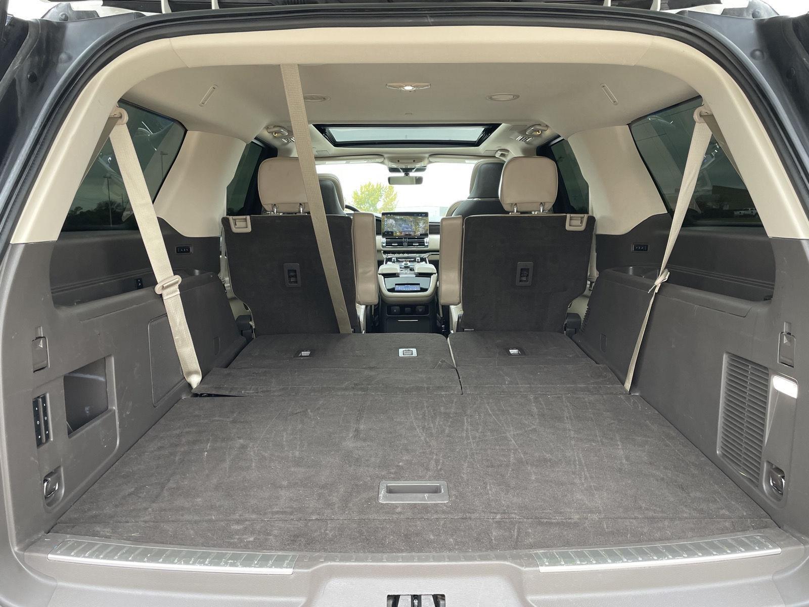 Vehicle photo 44