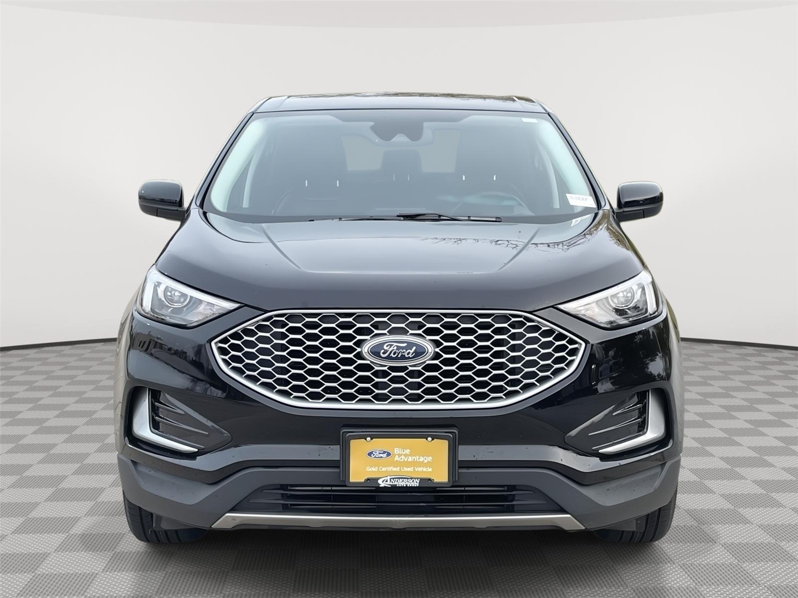 Vehicle photo 4