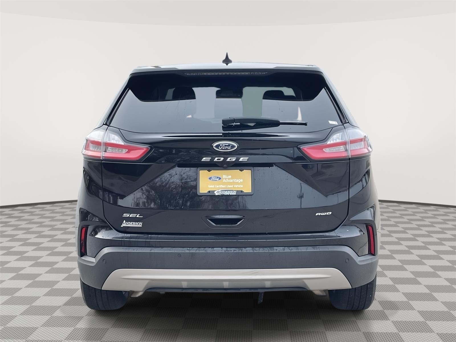 Vehicle photo 8