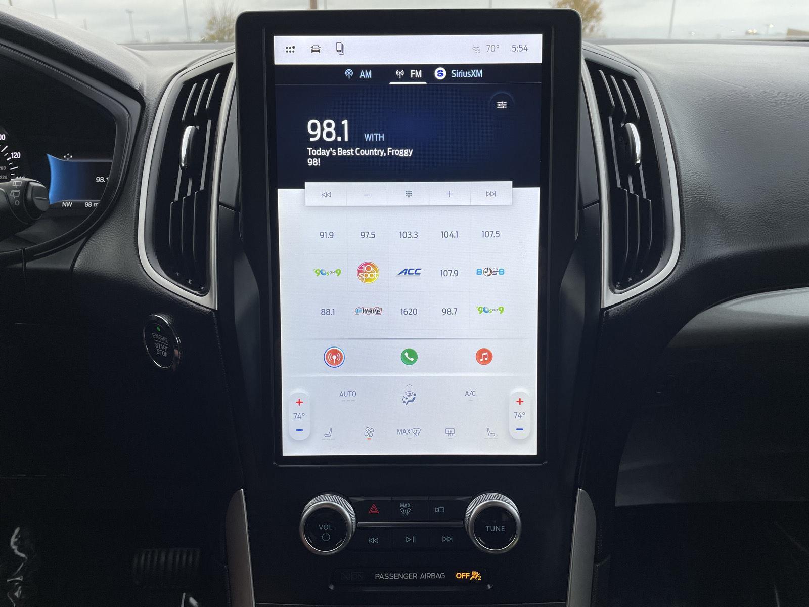 Vehicle photo 22
