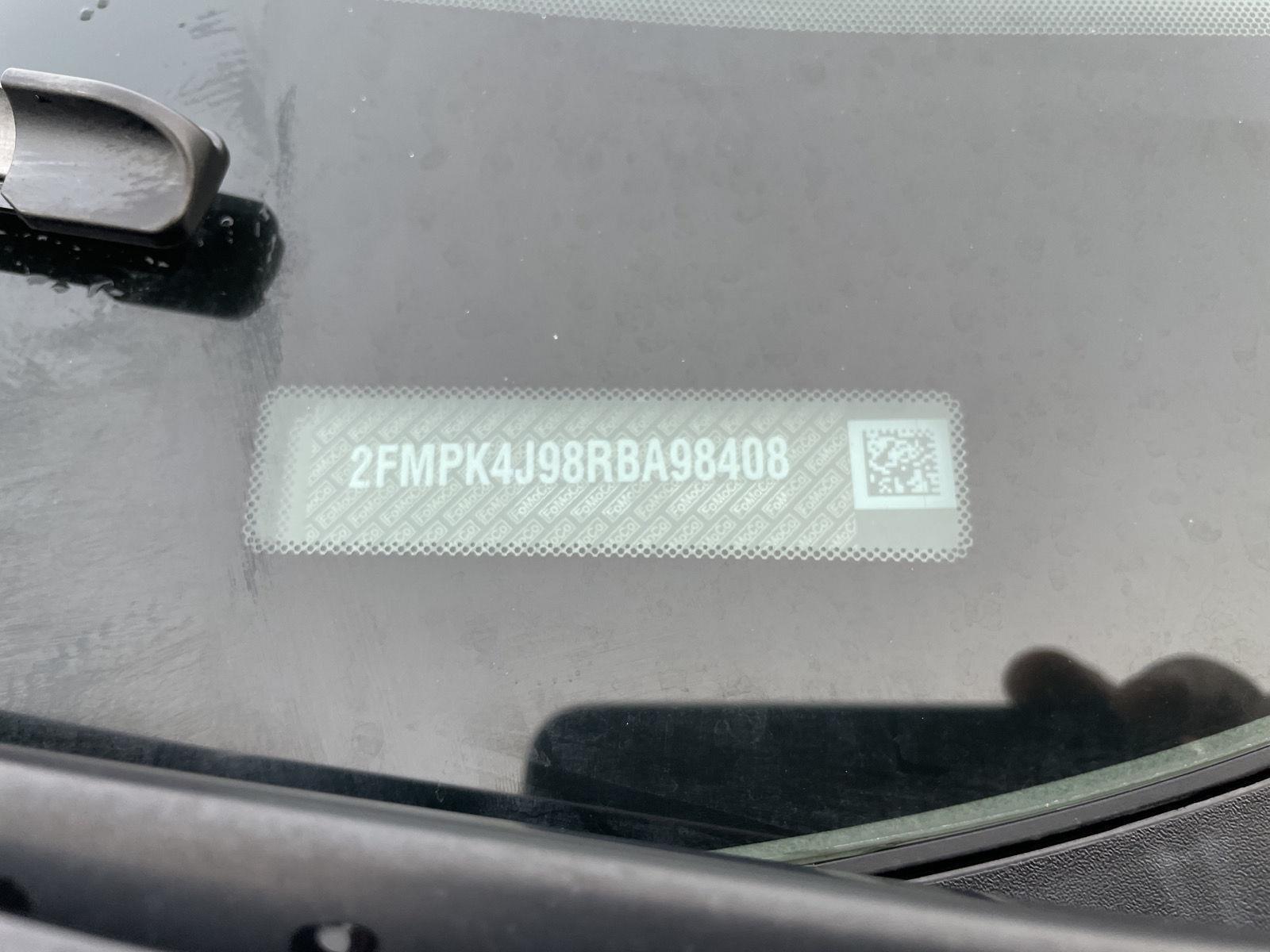 Vehicle photo 32