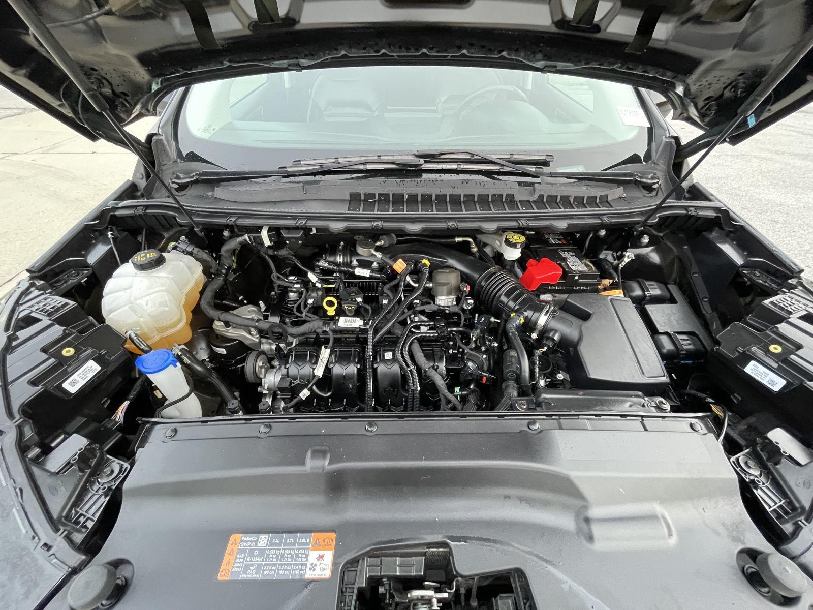 Vehicle photo 33