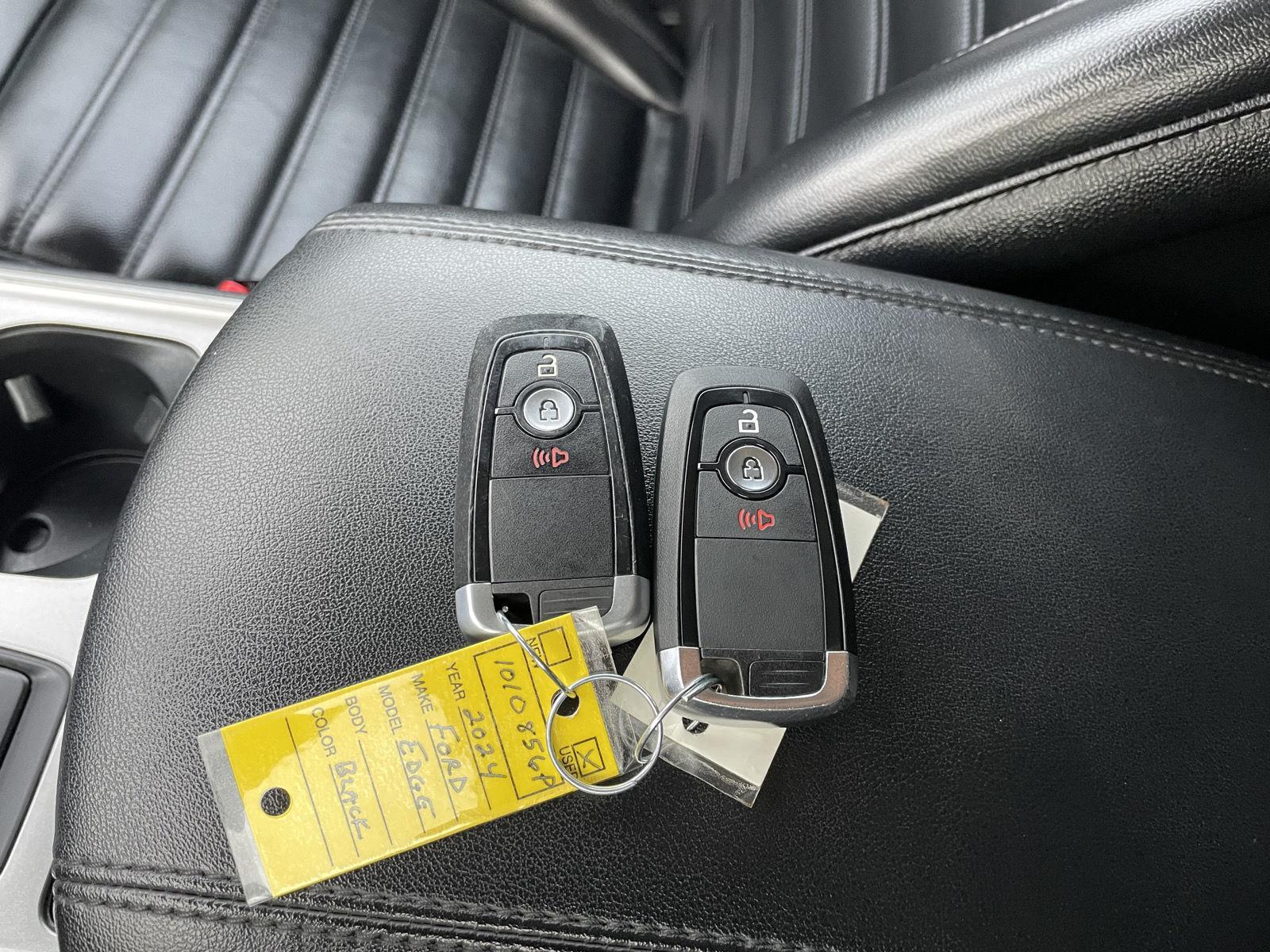 Vehicle photo 37