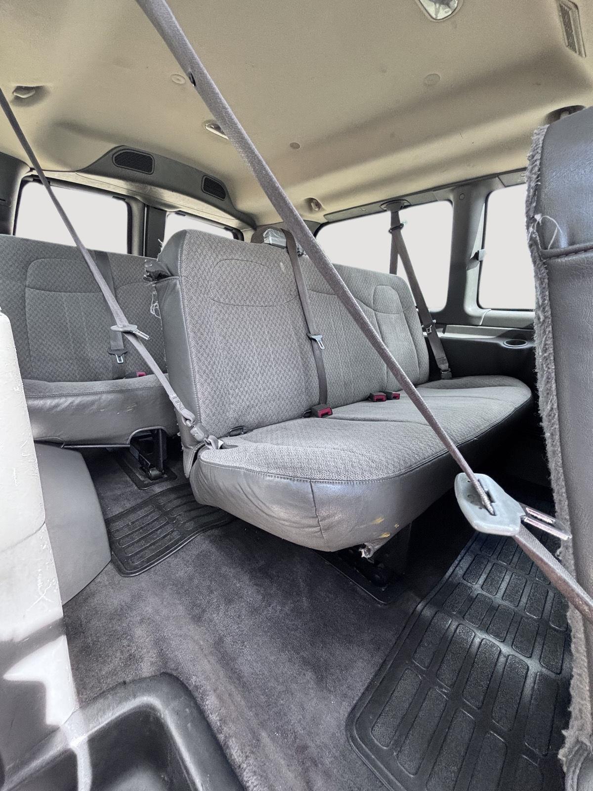 Chevrolet Express 3500