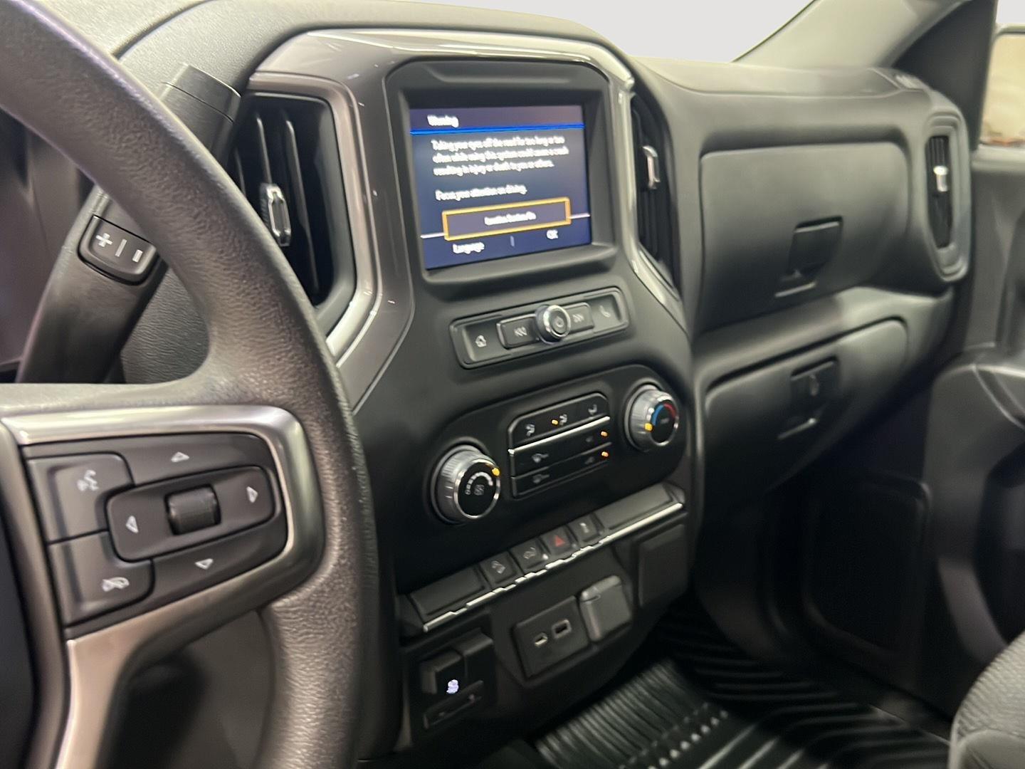 2023 Chevrolet Silverado 1500 RST photo 38